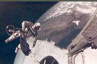 James McDivitt, Ed White Walking in space (EVA), Gemini 4, J