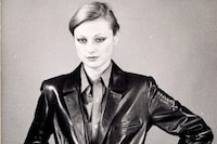 LOEWE 180 ARCHIVE IMAGE 44