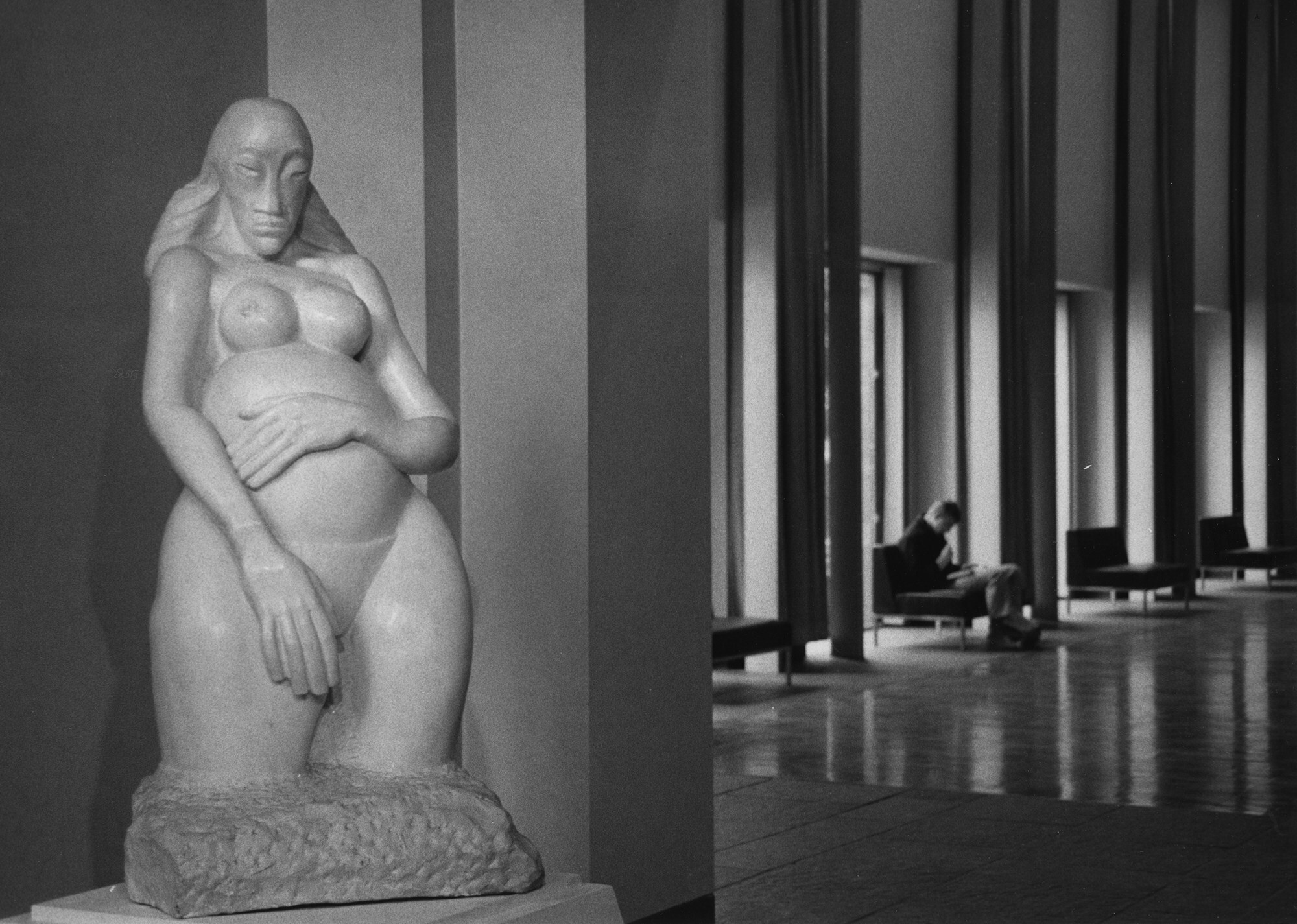 Andre Kertesz, Jacob Epstein&#39;s Genesis at the Whit