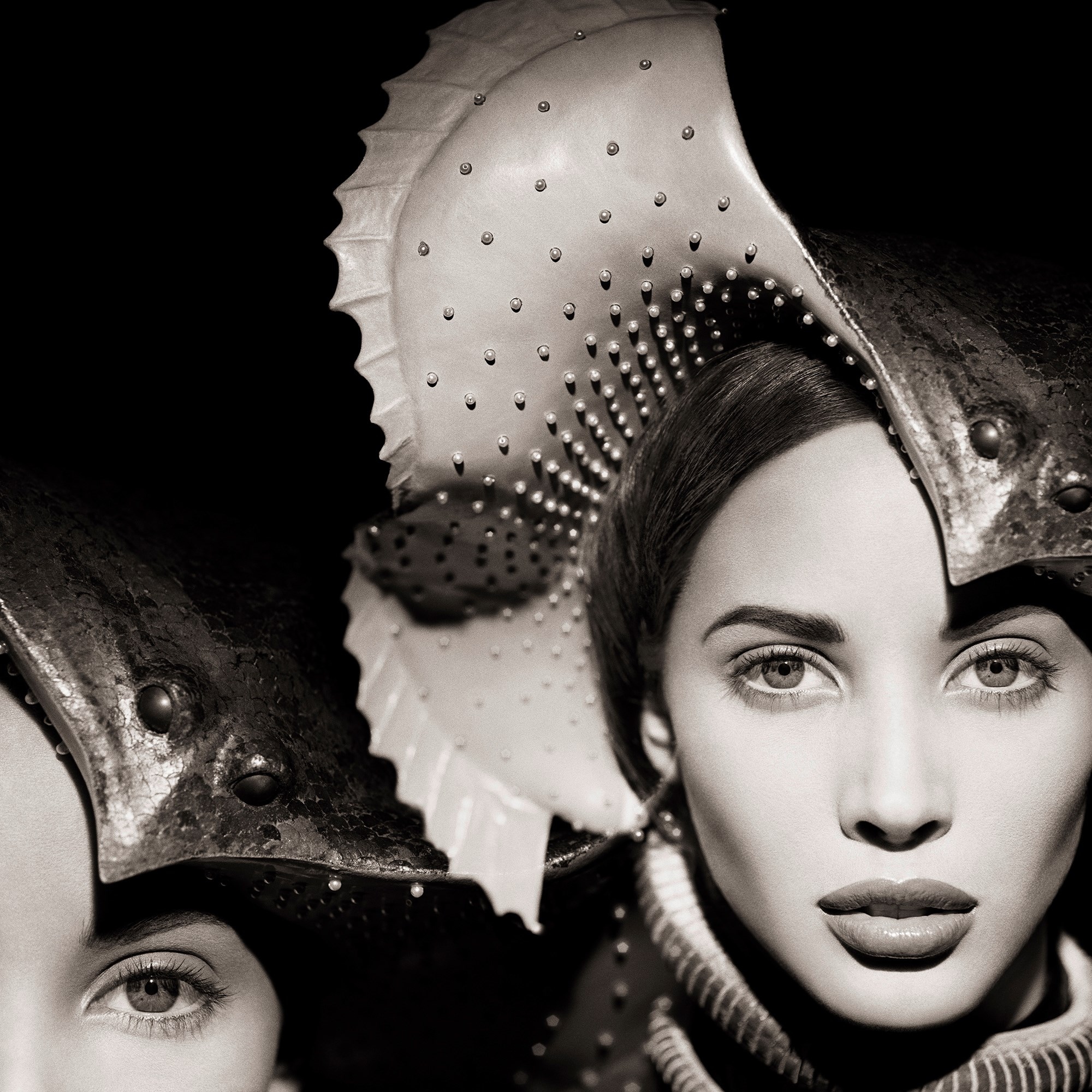 Christy-Turlington,-Manta-Ray,-The-Surreal-Thing,-