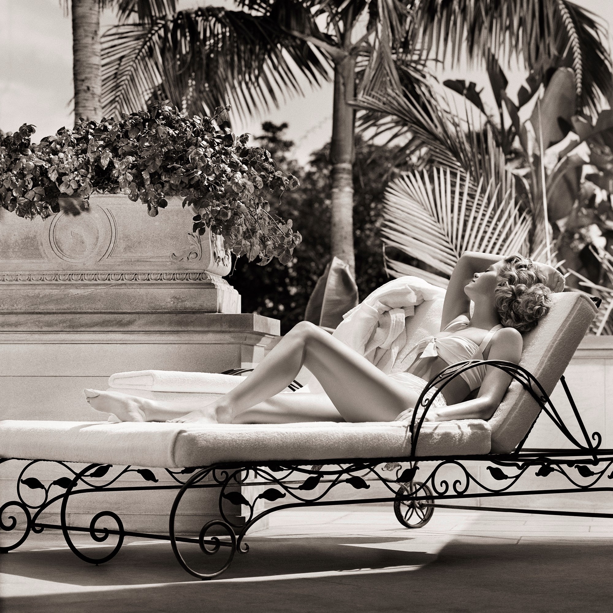 Cybill-Shepherd,-Reclining,-Los-Angeles,-1986