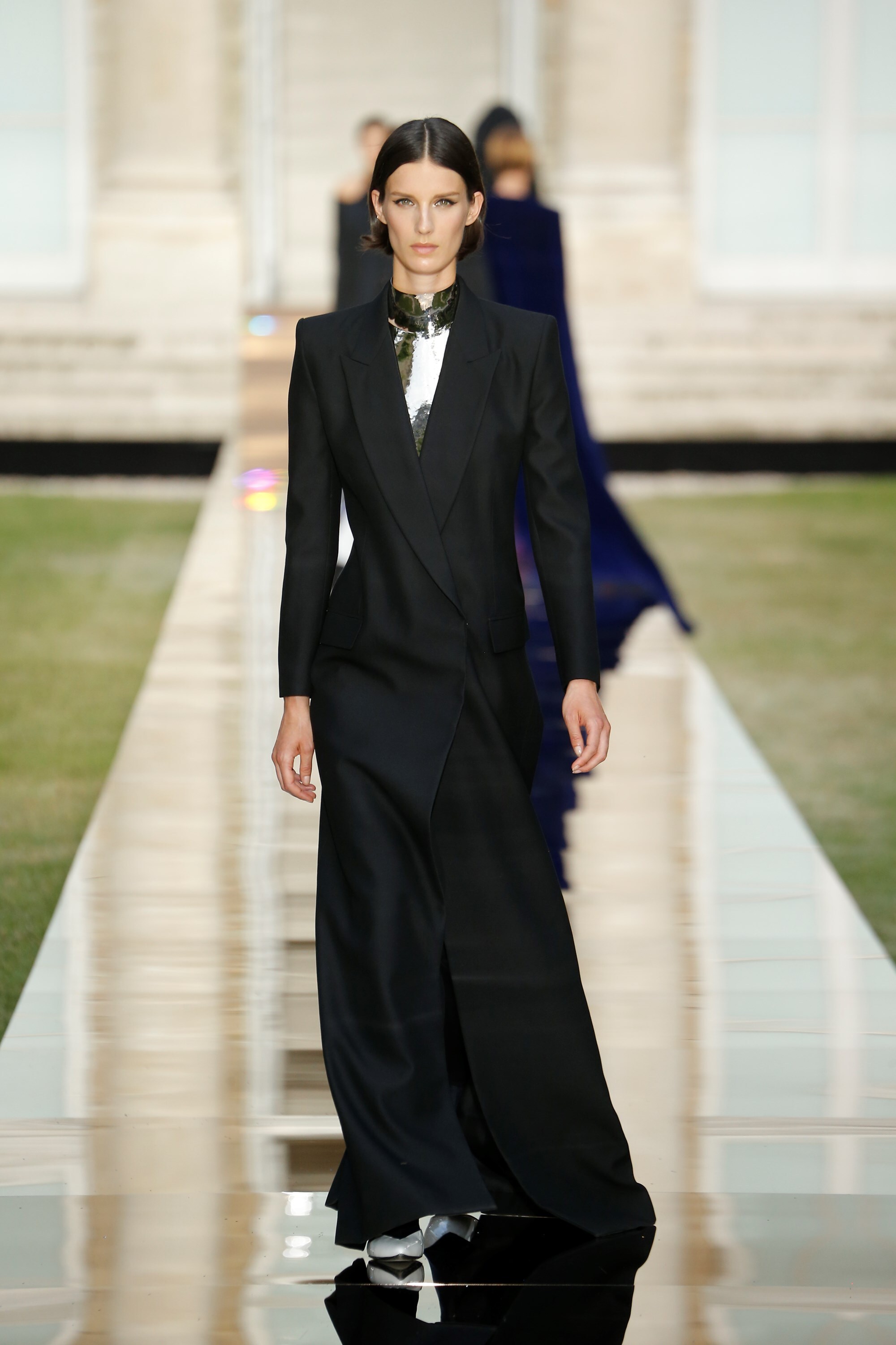 LOOK 13