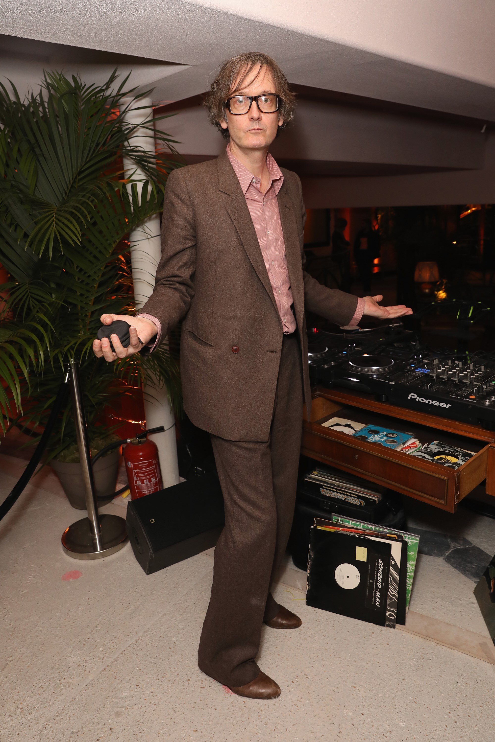 DG - DAZED x PRADA - Jarvis Cocker - 27