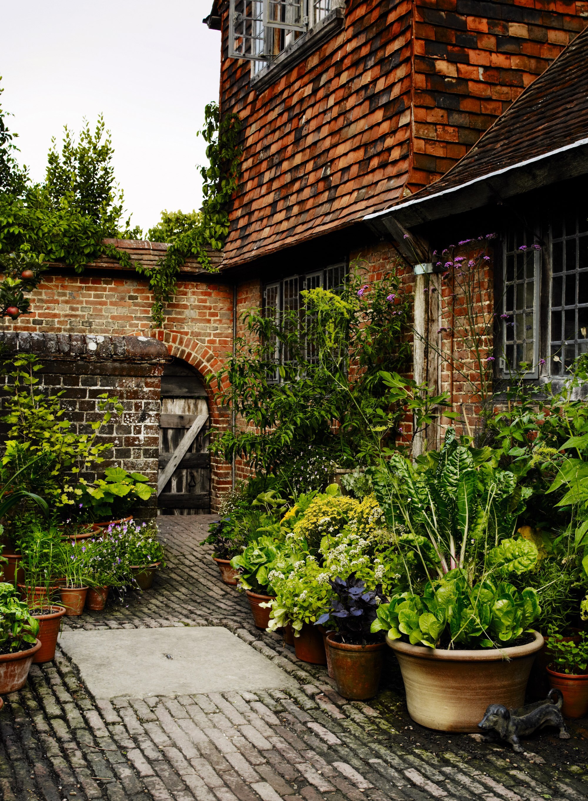 008-9 Great Dixter Andrew Montgomery. Courtesy Phaidon