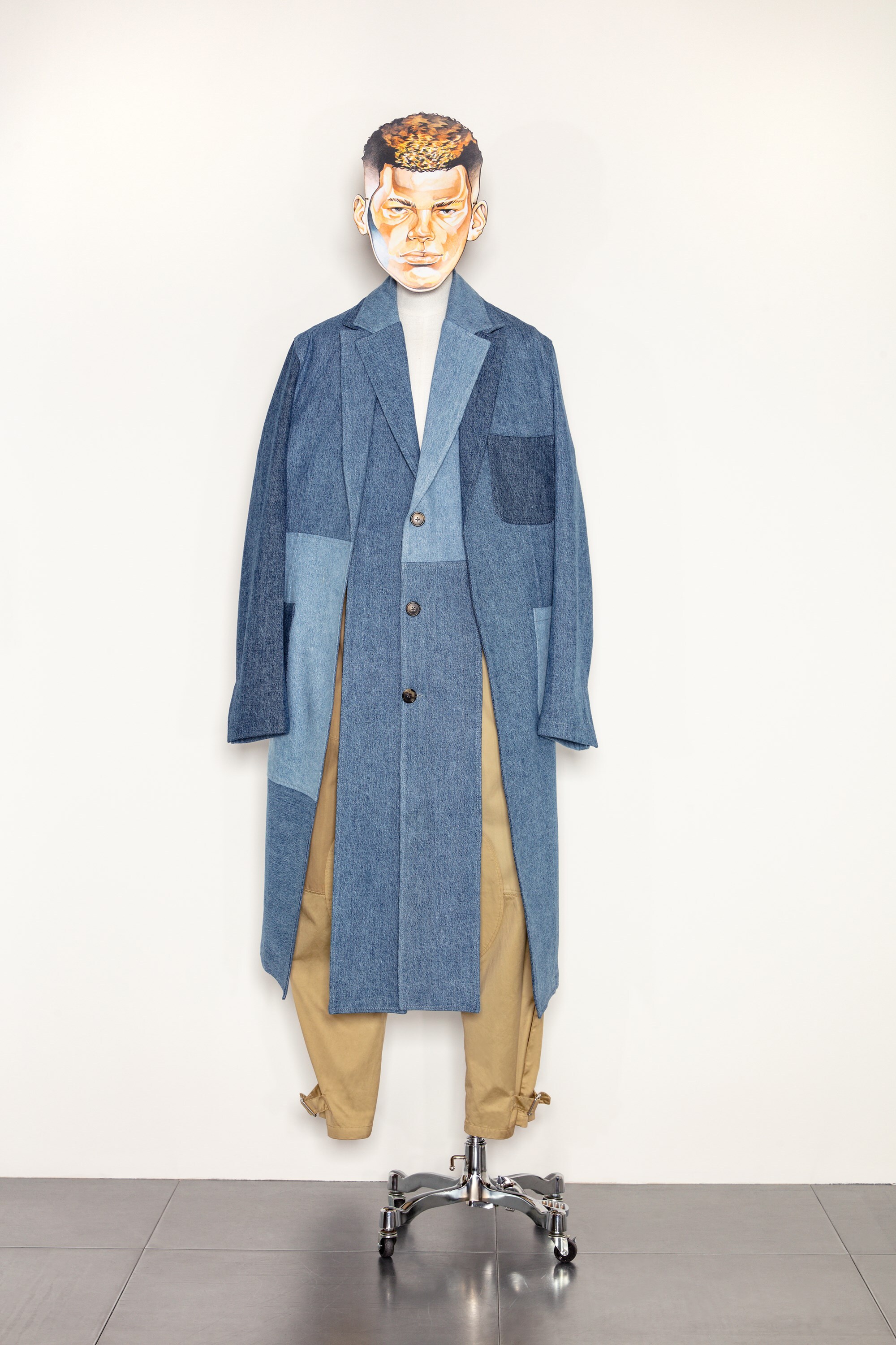 JW Anderson SS21 Menswear Look 35