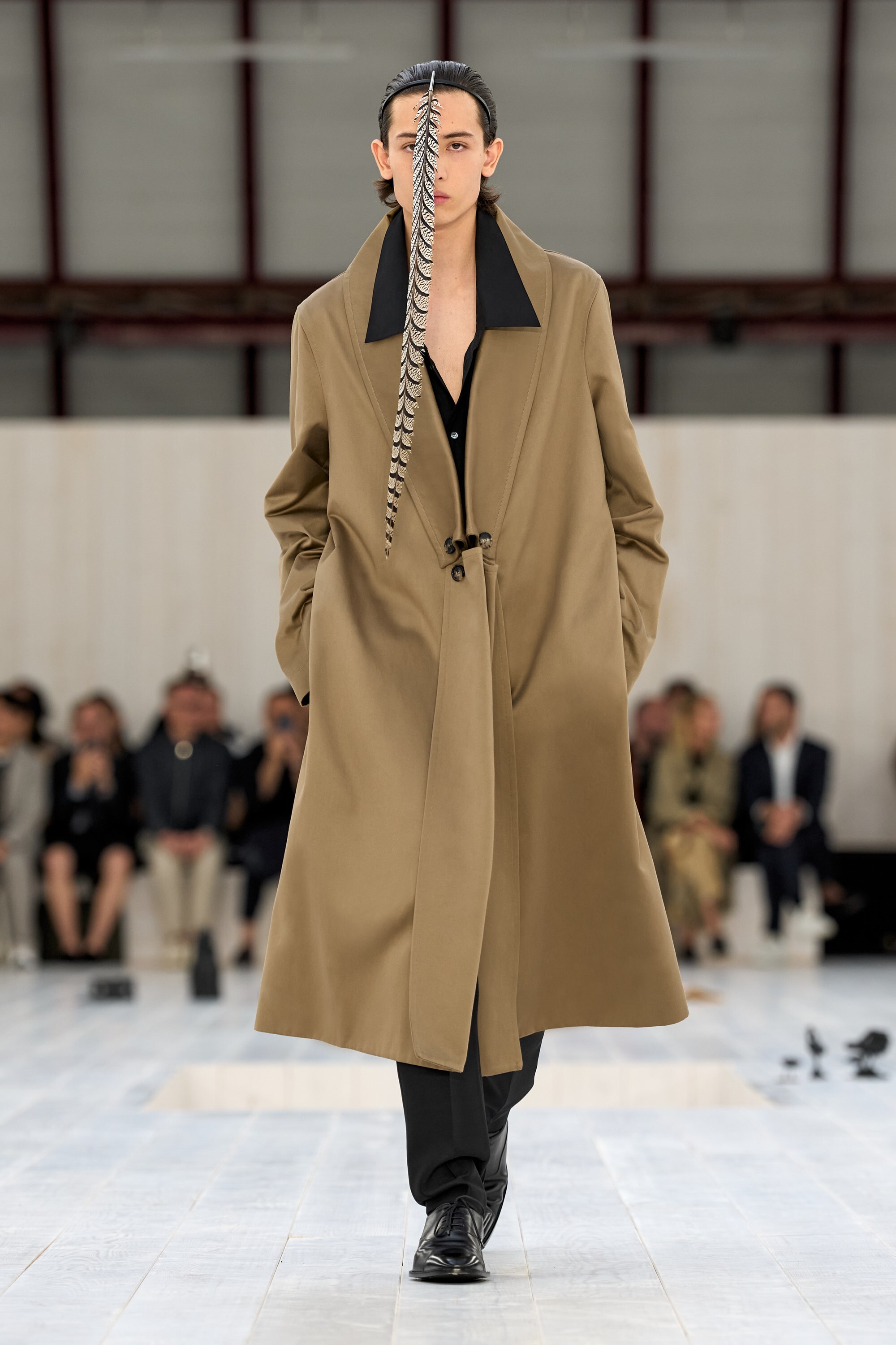 Loewe Spring/Summer 2025 Menswear