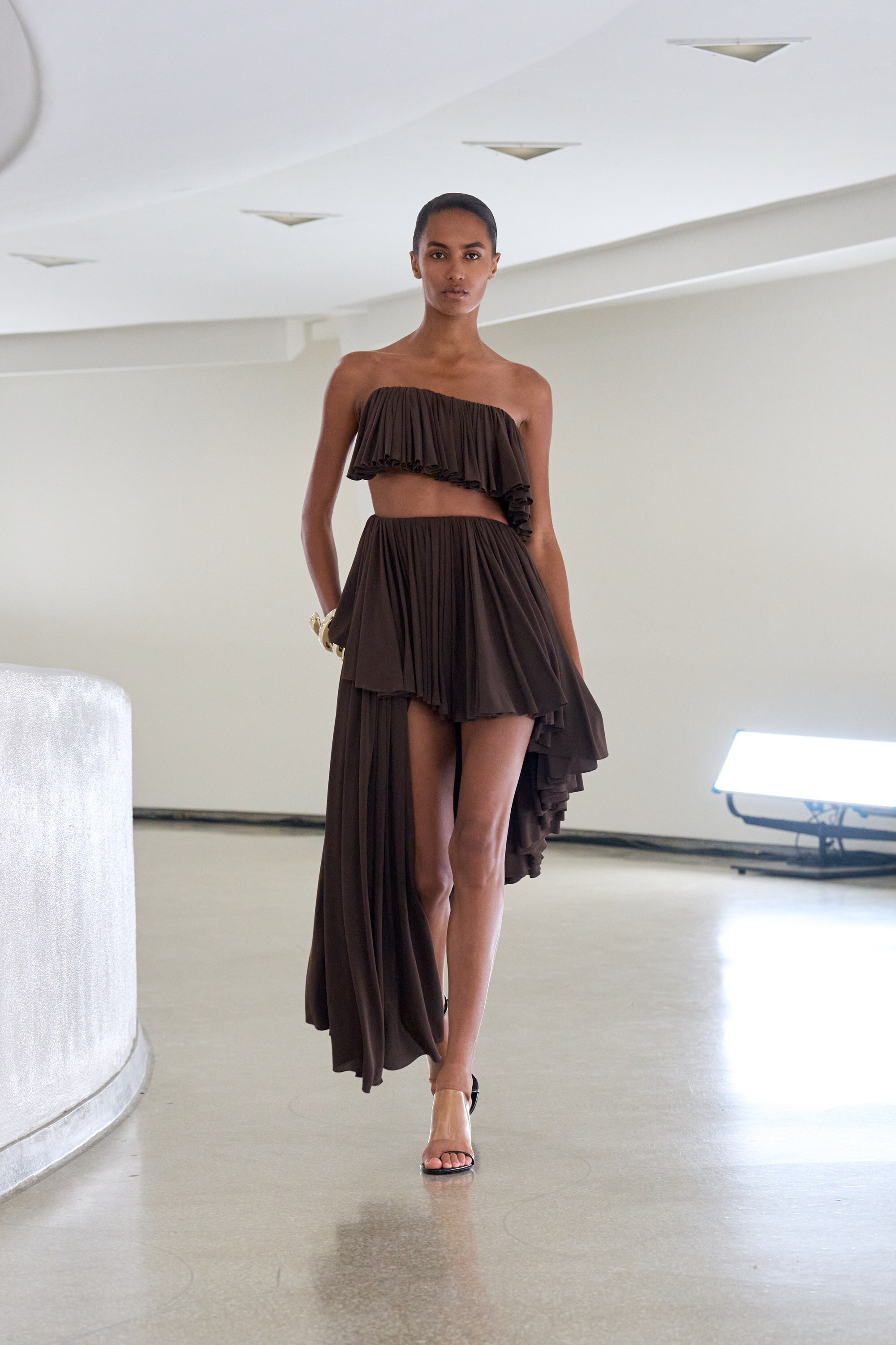 Ala&#239;a Winter/Spring 2025 WS25 NYFW Guggenheim Pieter Mulier