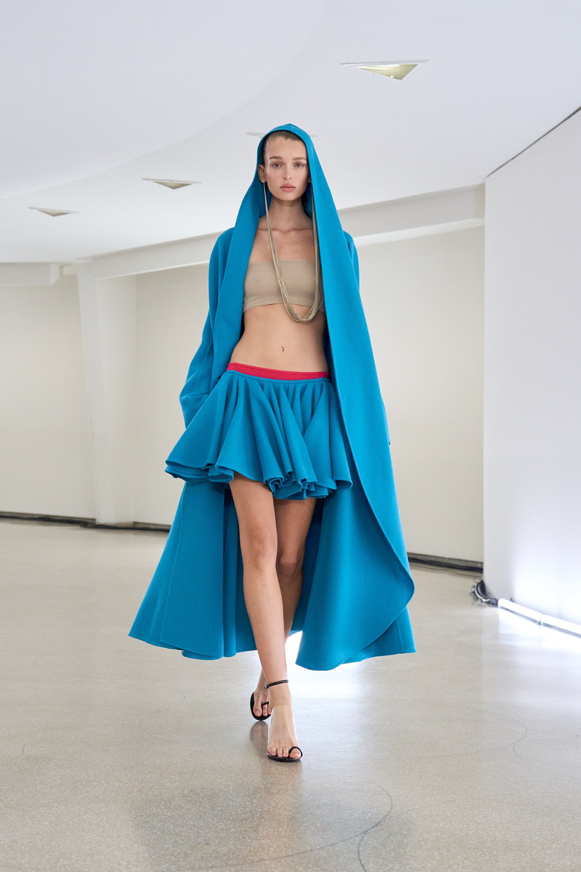 Ala&#239;a Winter/Spring 2025 WS25 NYFW Guggenheim Pieter Mulier