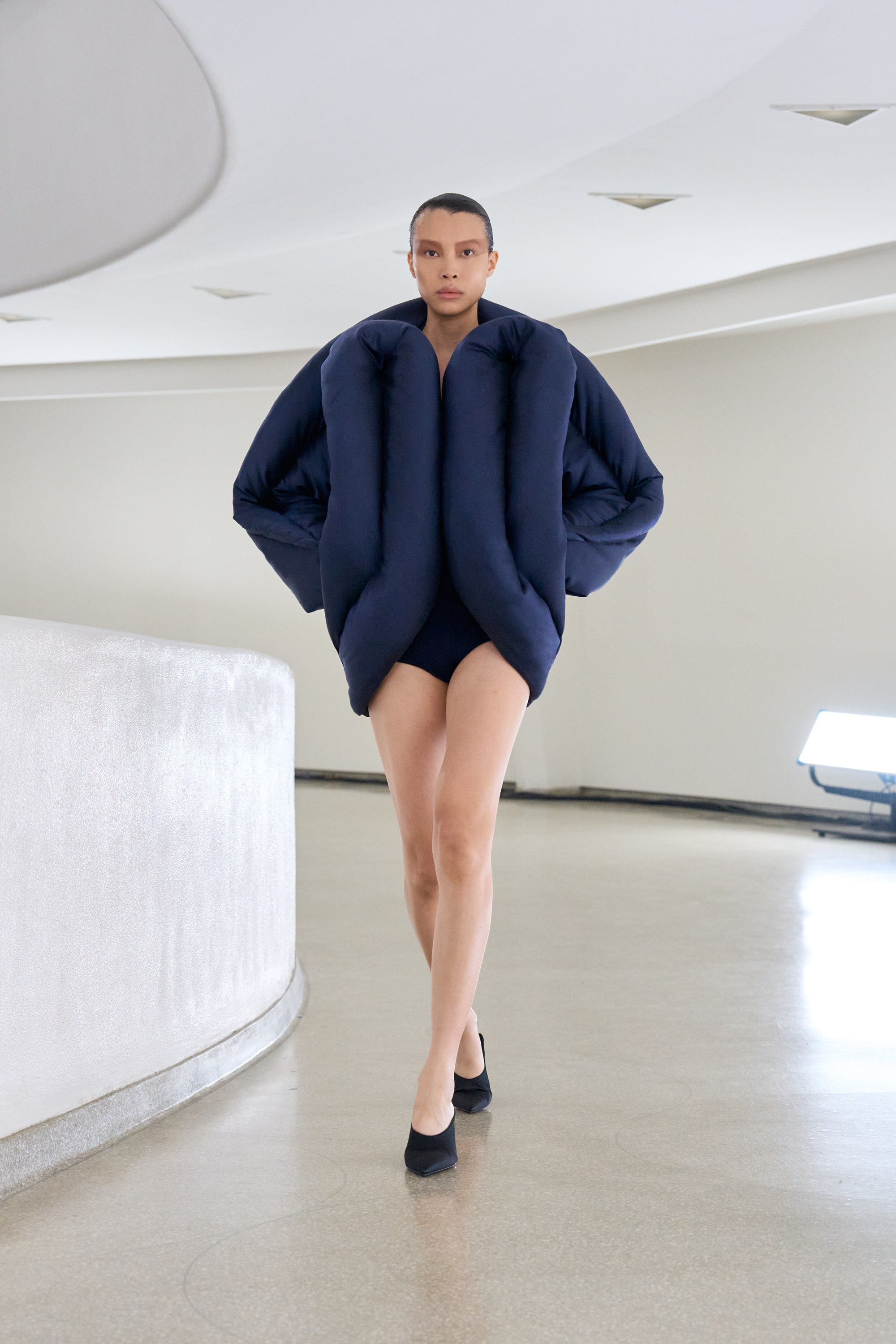Ala&#239;a Winter/Spring 2025 WS25 NYFW Guggenheim Pieter Mulier