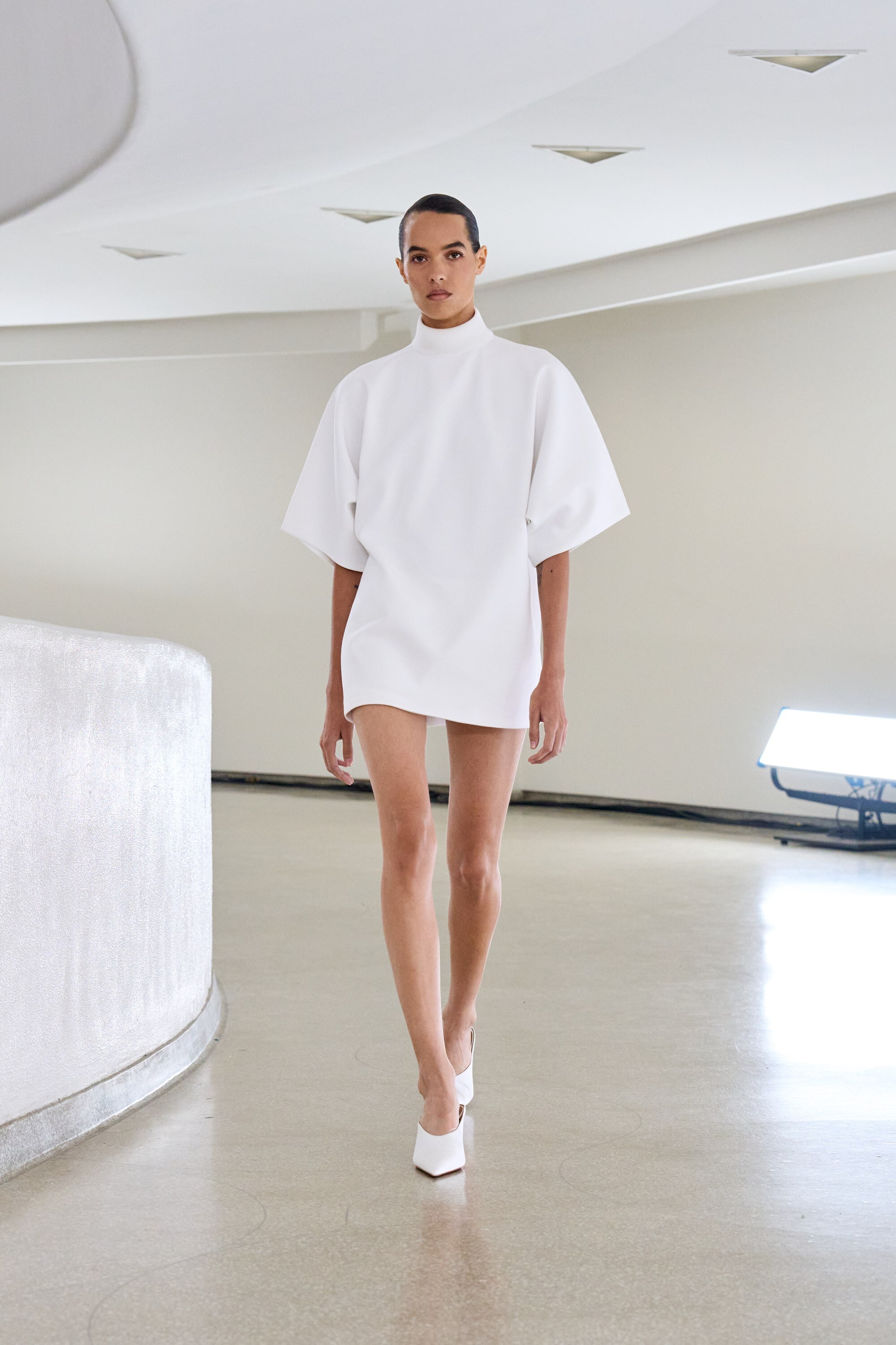 Ala&#239;a Winter/Spring 2025 WS25 NYFW Guggenheim Pieter Mulier