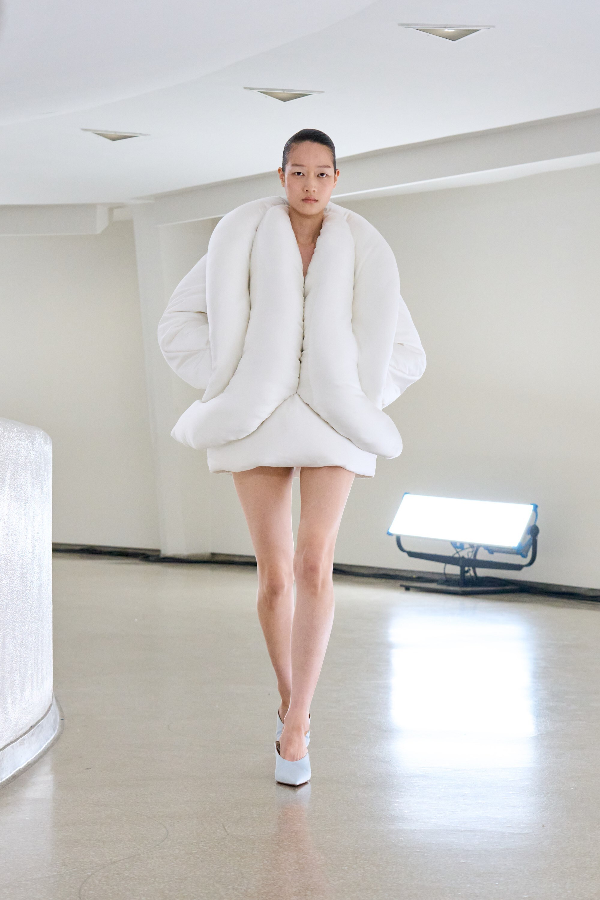 Ala&#239;a Winter/Spring 2025 WS25 NYFW Guggenheim Pieter Mulier