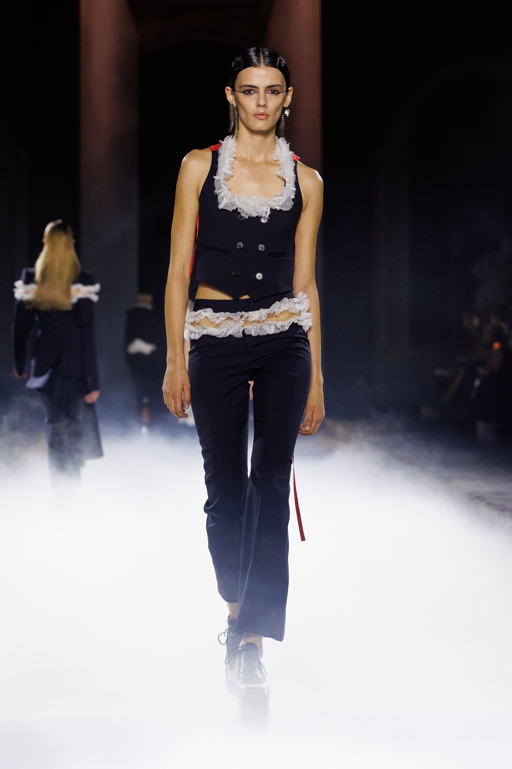 McQueen Spring/Summer 2025 SS25 Se&#225;n McGirr show collection