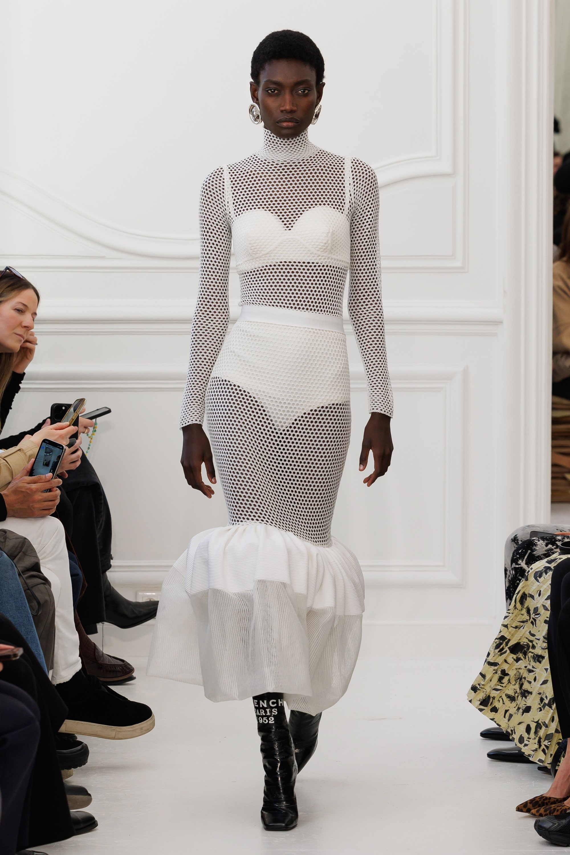 Givenchy_Womenswear_AW25_Look_07