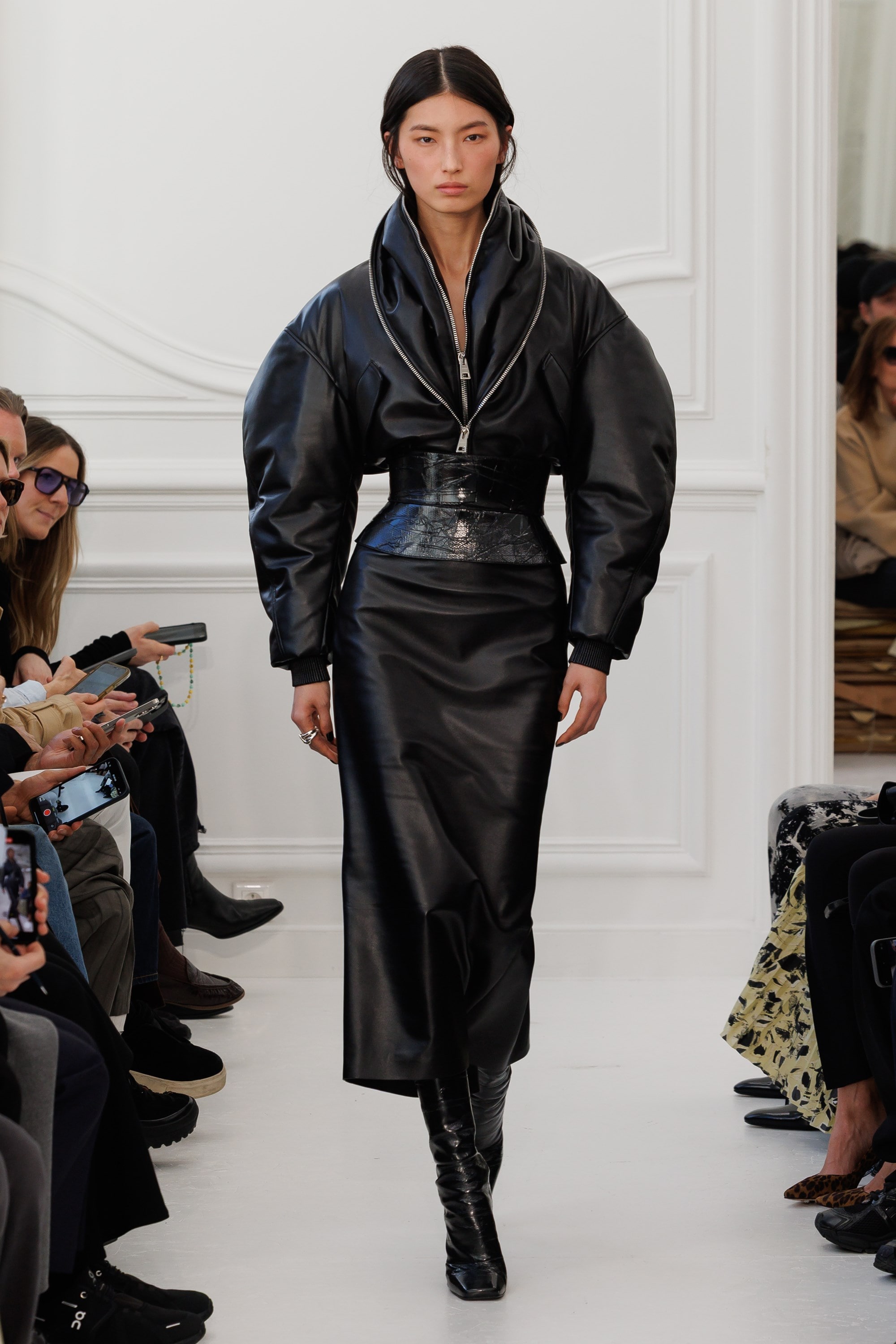 Givenchy_Womenswear_AW25_Look_34
