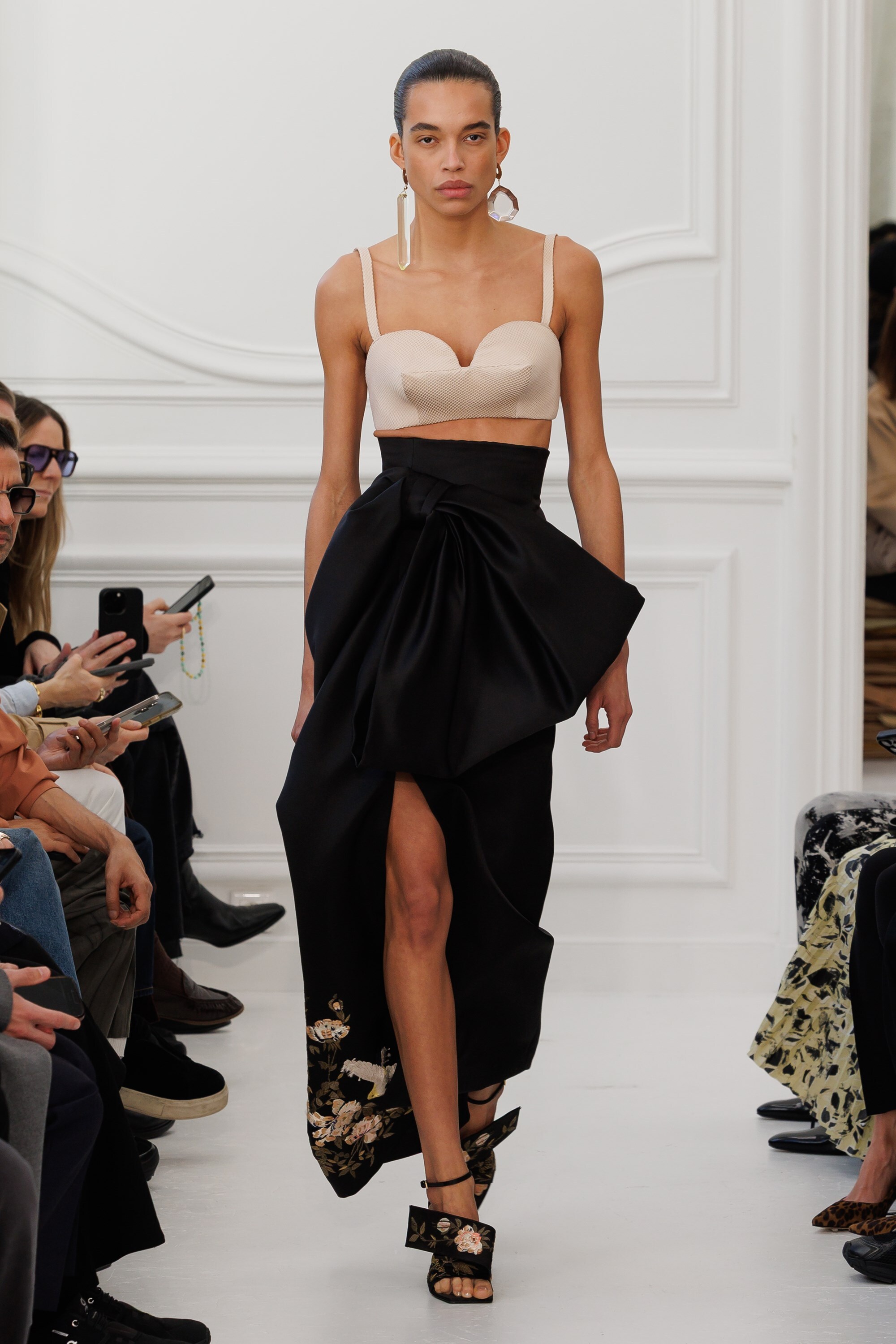 Givenchy_Womenswear_AW25_Look_39