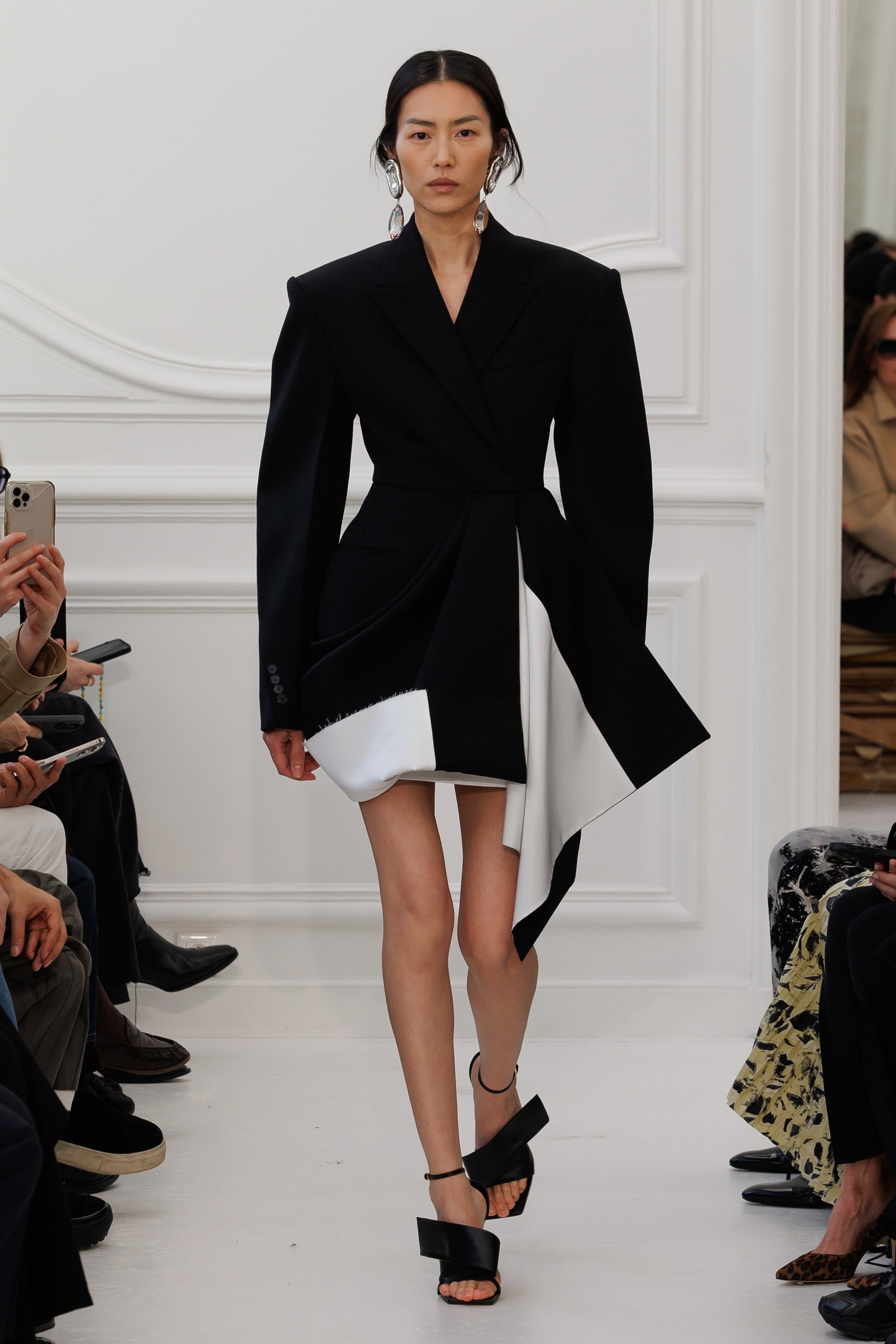 Givenchy_Womenswear_AW25_Look_51
