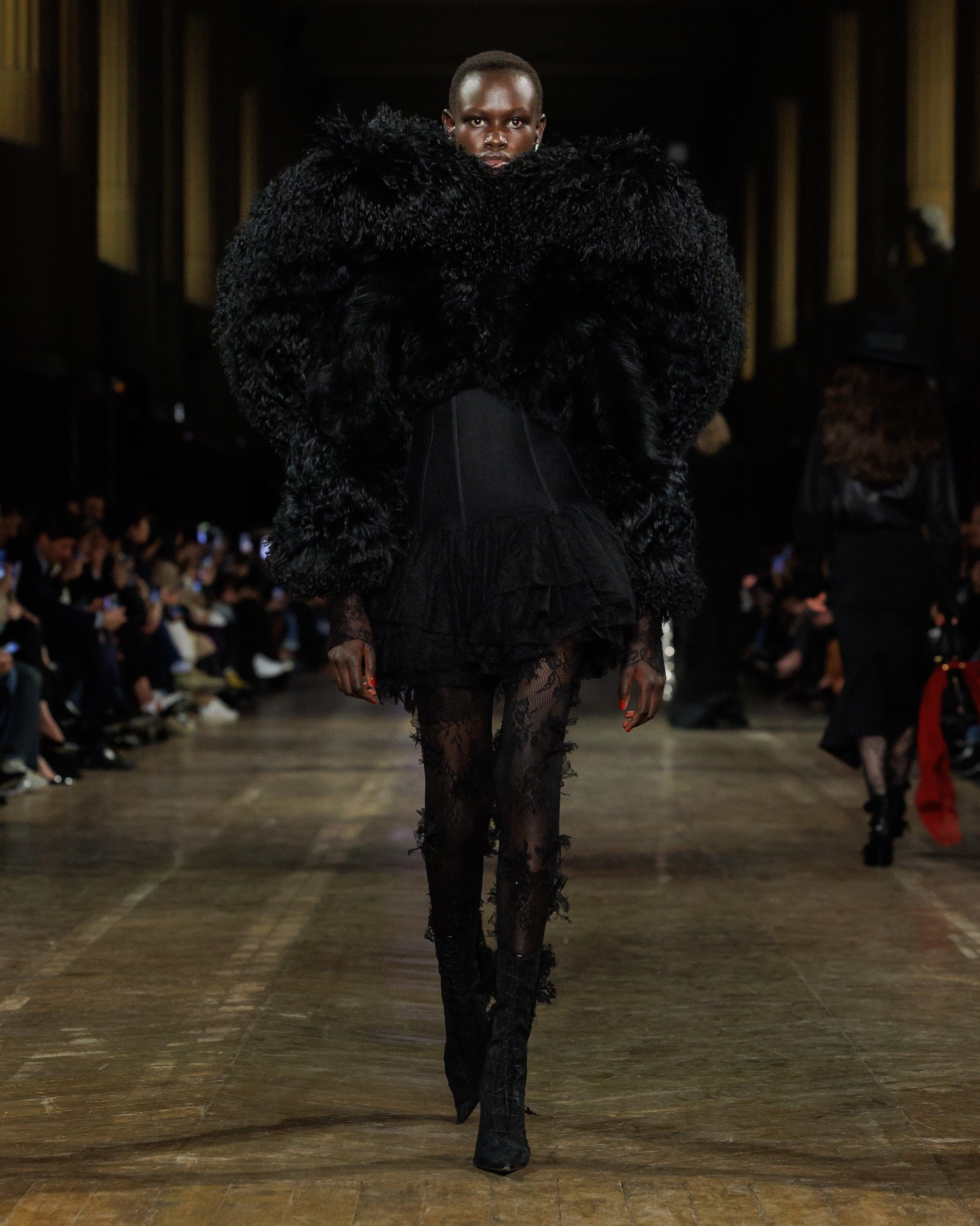 McQueen_AW25_Look_11