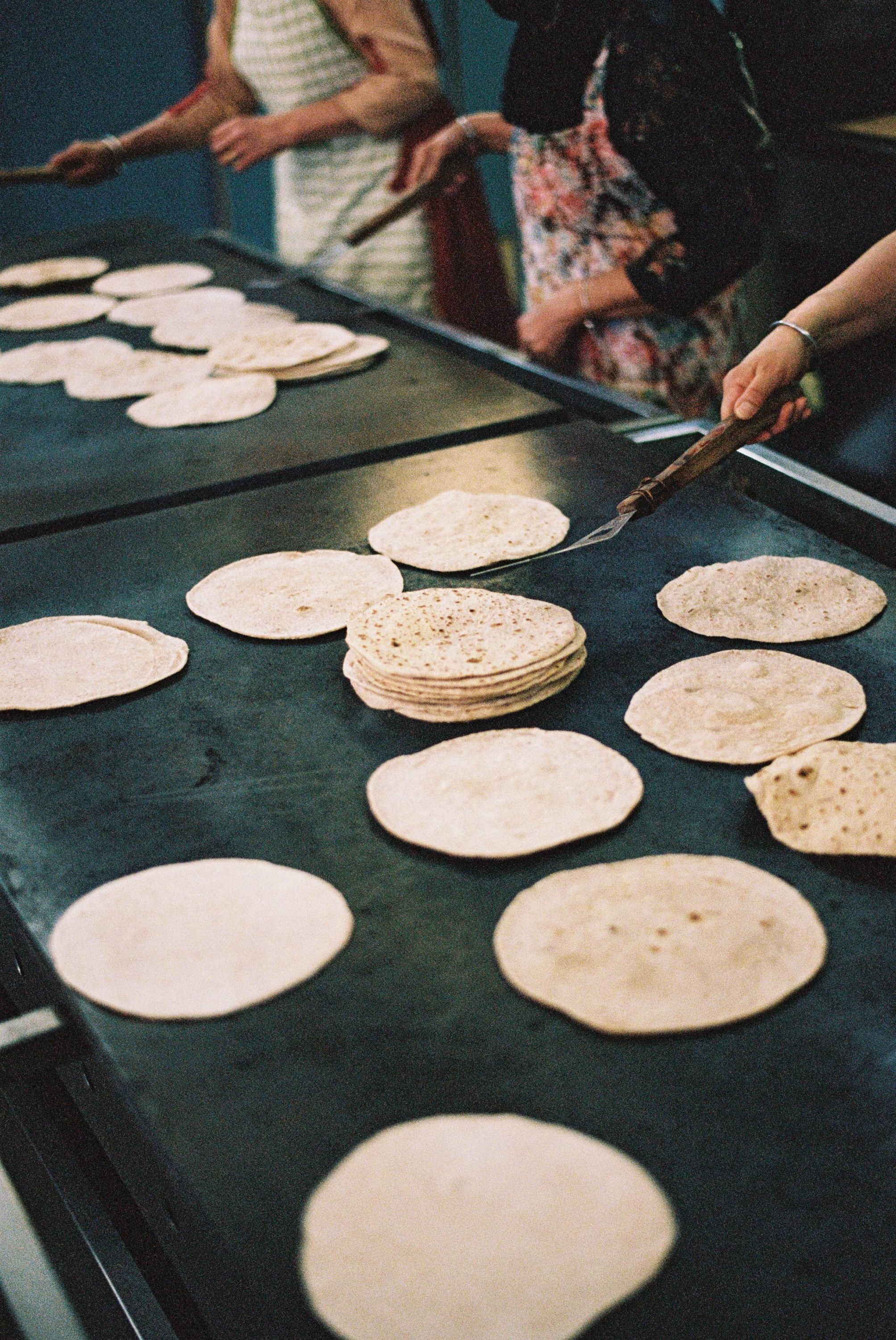 Southall Gurdwara - Langar - (Copyright Â&#169; Hark1k