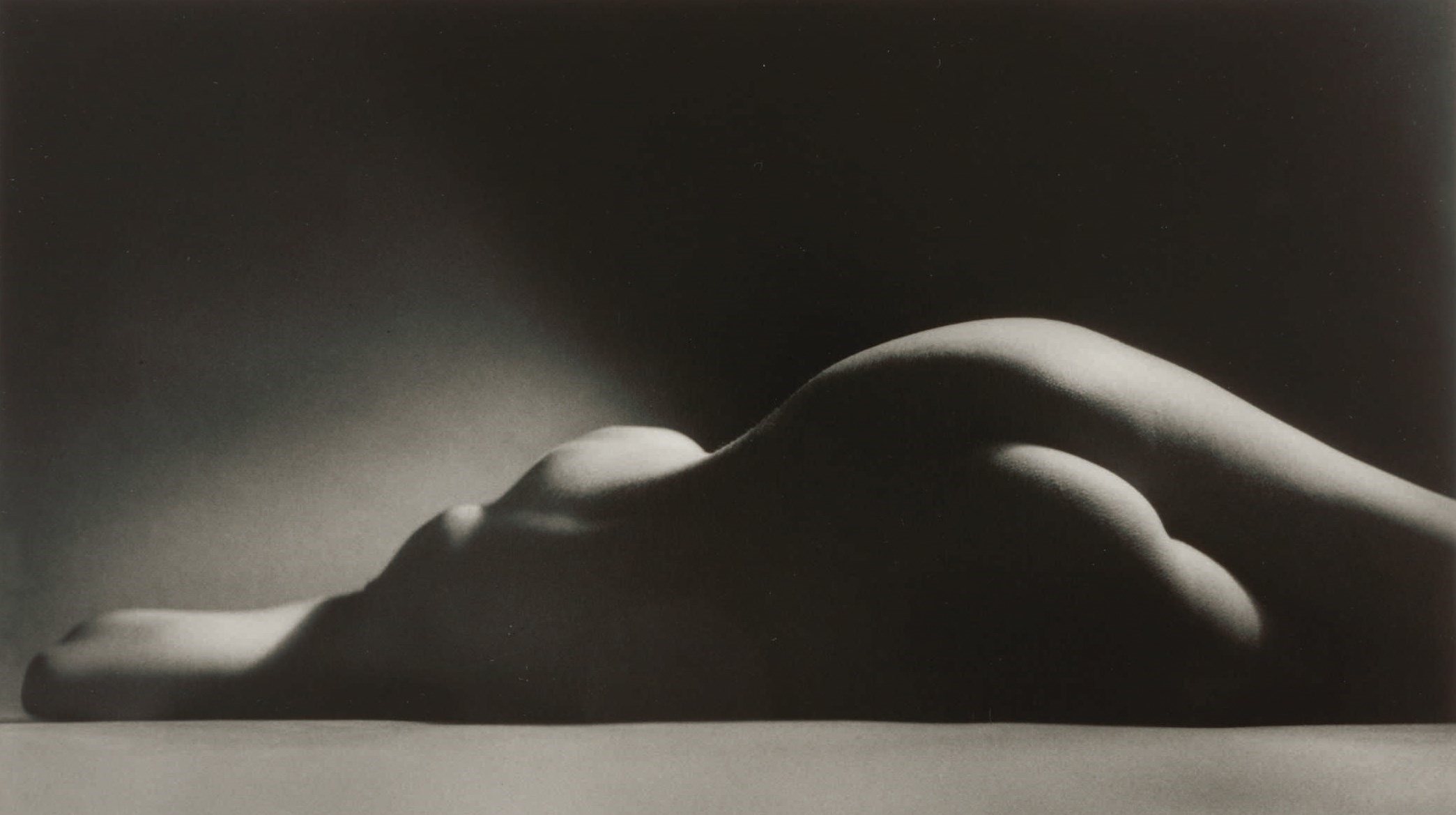 10440 Lot 49 - Ruth Bernhard, &#39;Sand Dune&#39;