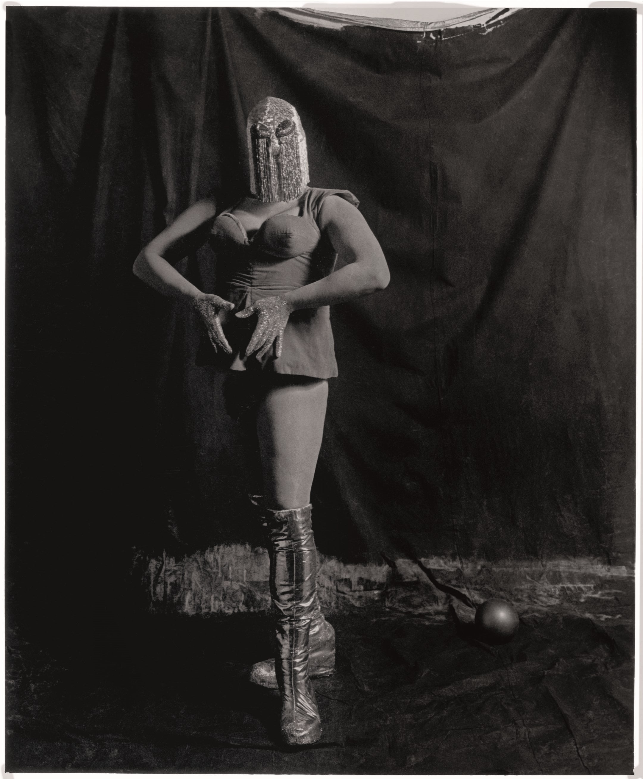 15 - Leigh Bowery HI - 1990