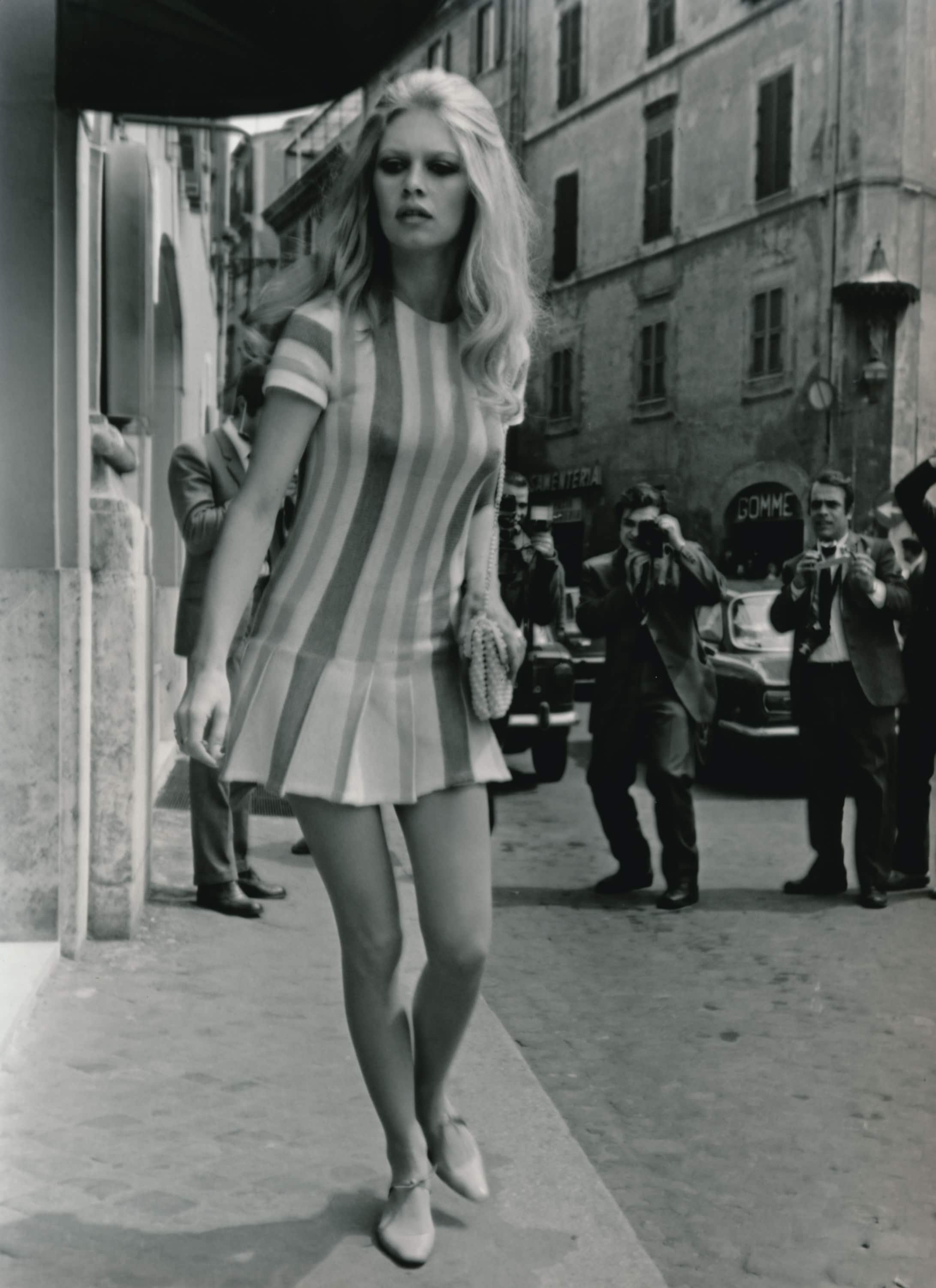 Paparazzi Through the Ages Exhibition Italy