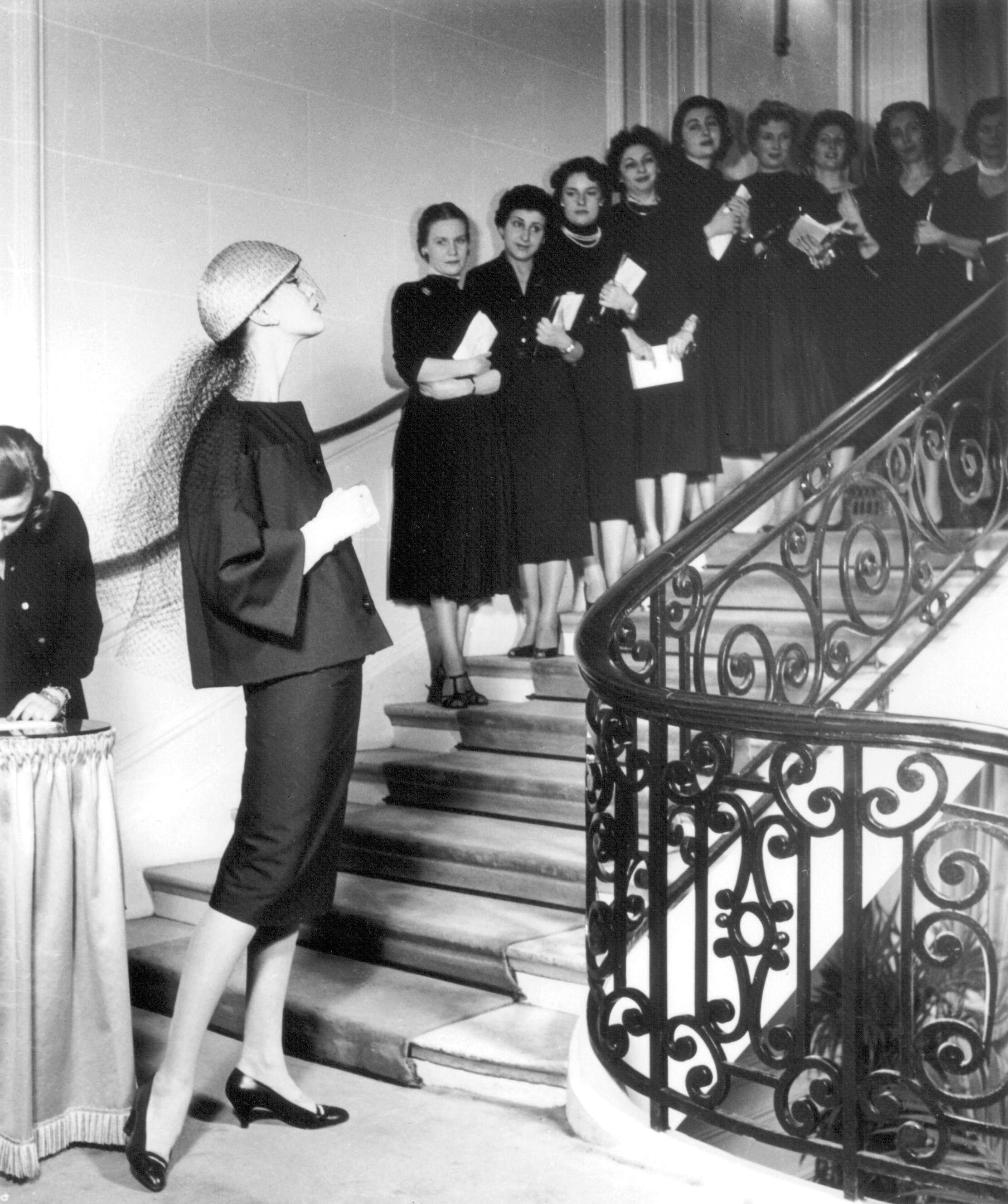 Opening Day for Trade Buyers_ Diors_ 1946. Photogr