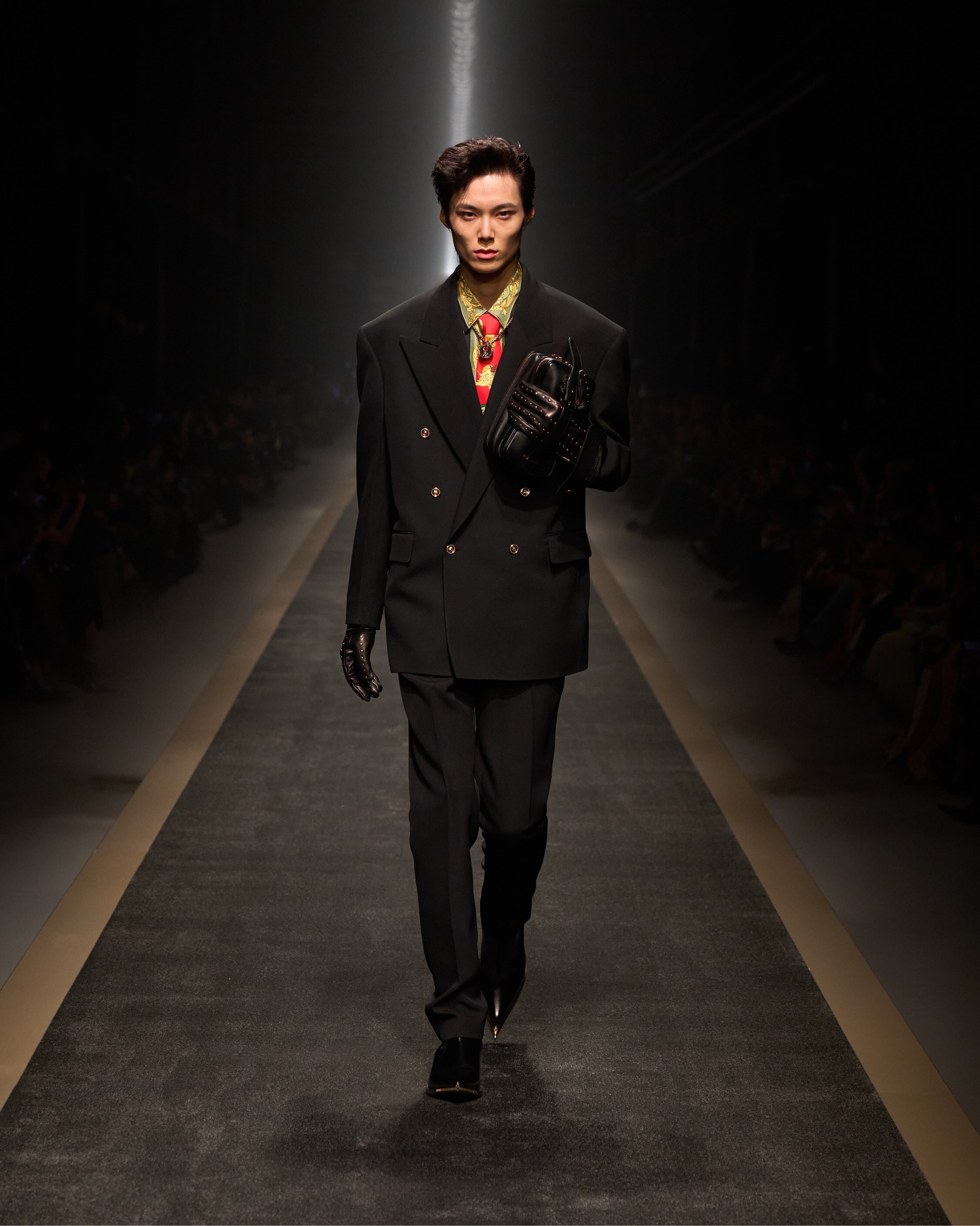 VERSACE FALL-WINTER 2025 - Look (11)