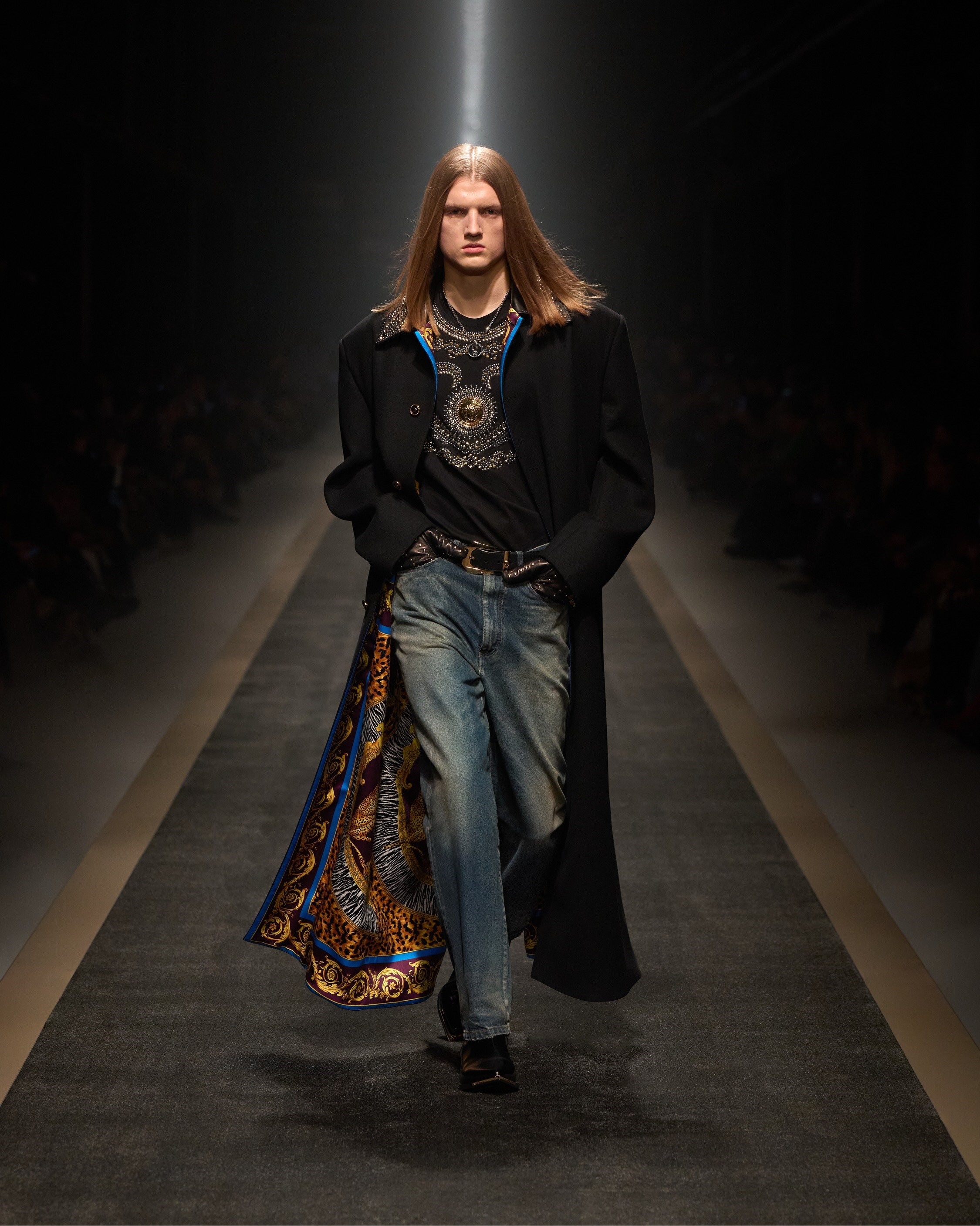 VERSACE FALL-WINTER 2025 - Look (21)