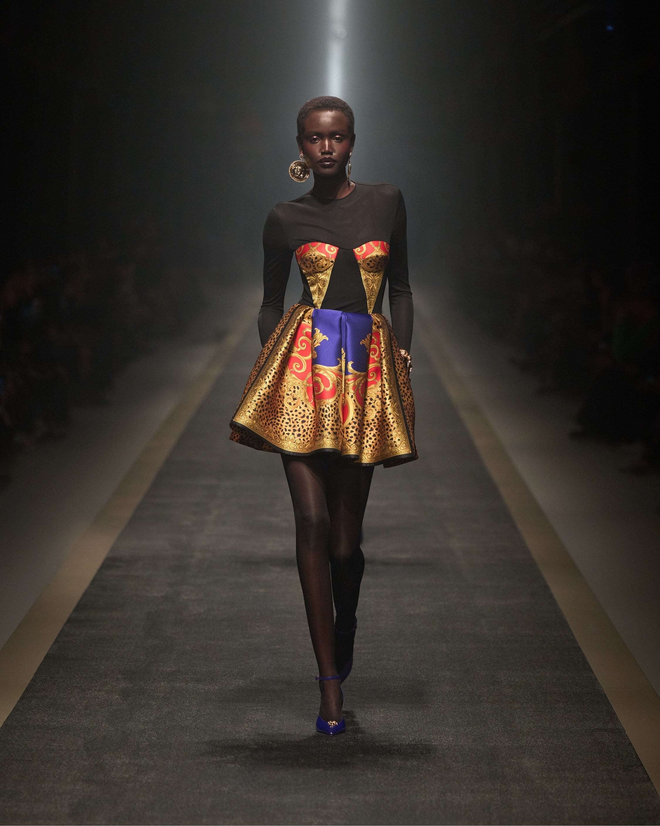 VERSACE FALL-WINTER 2025 - Look (37)
