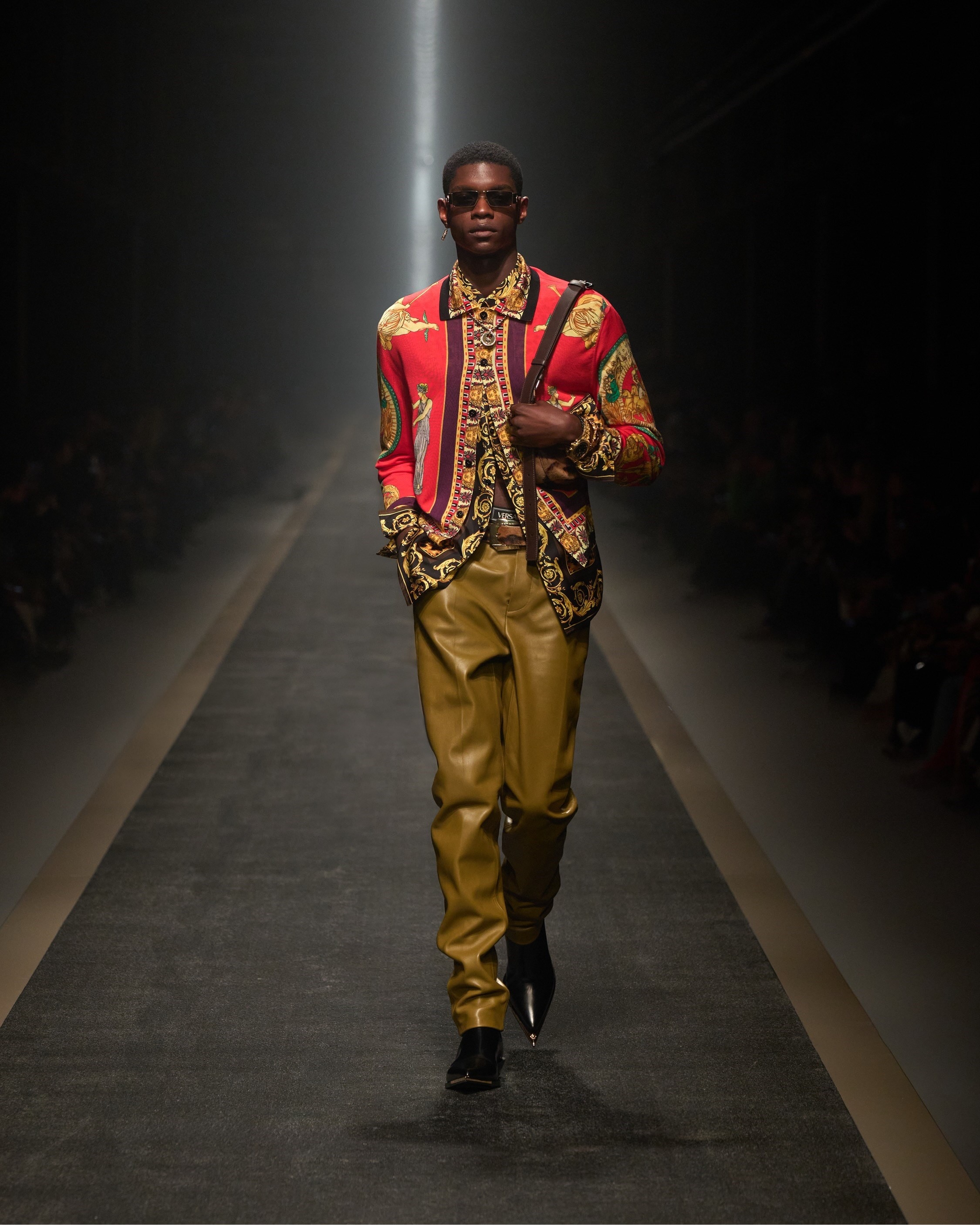 VERSACE FALL-WINTER 2025 - Look (38)