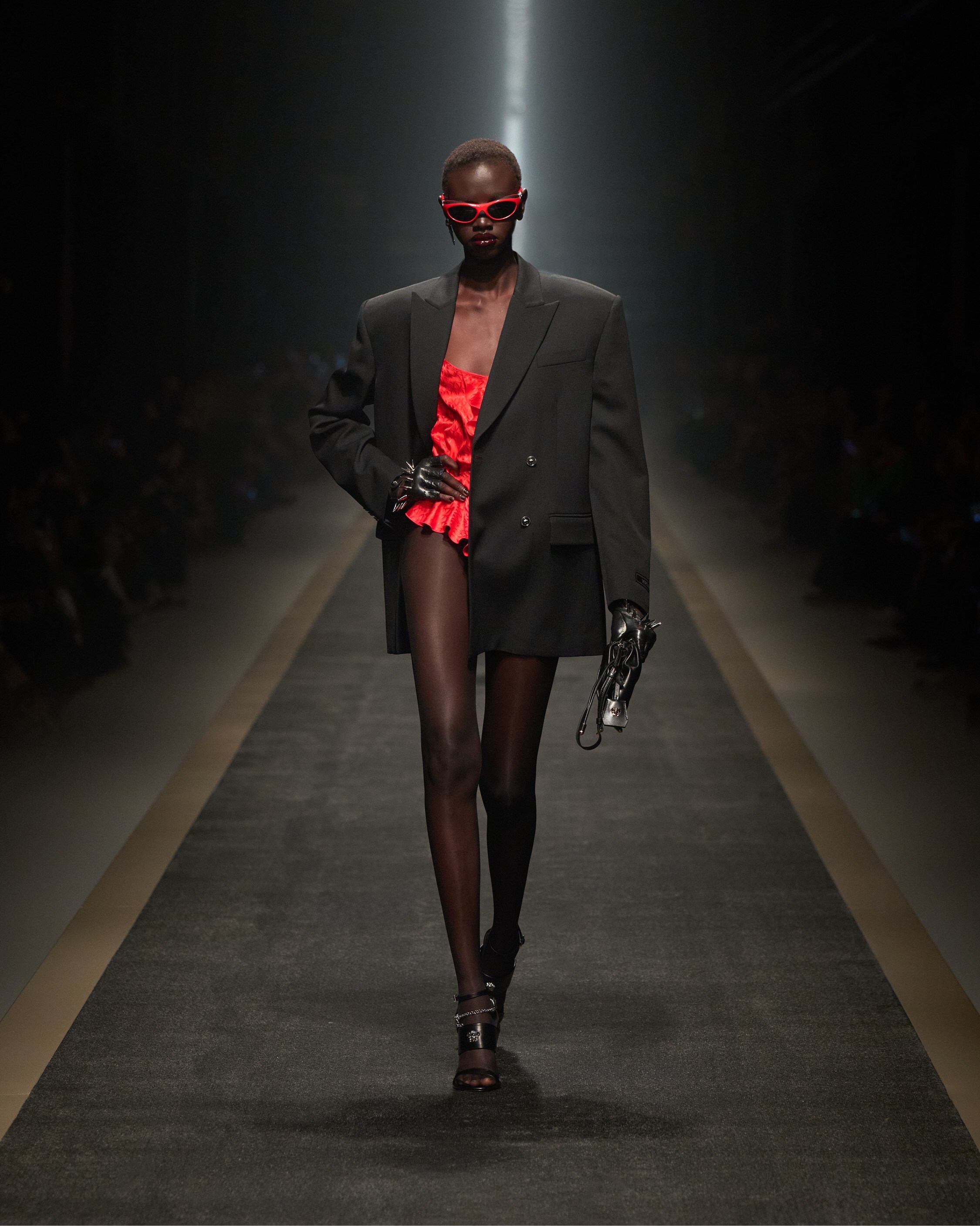 VERSACE FALL-WINTER 2025 - Look (43)