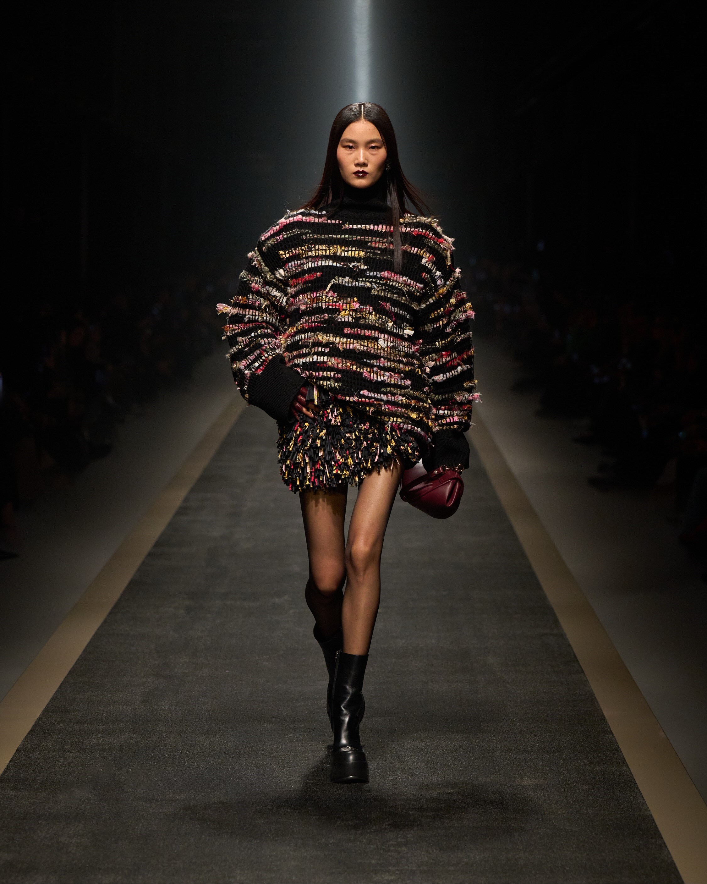 VERSACE FALL-WINTER 2025 - Look (56)