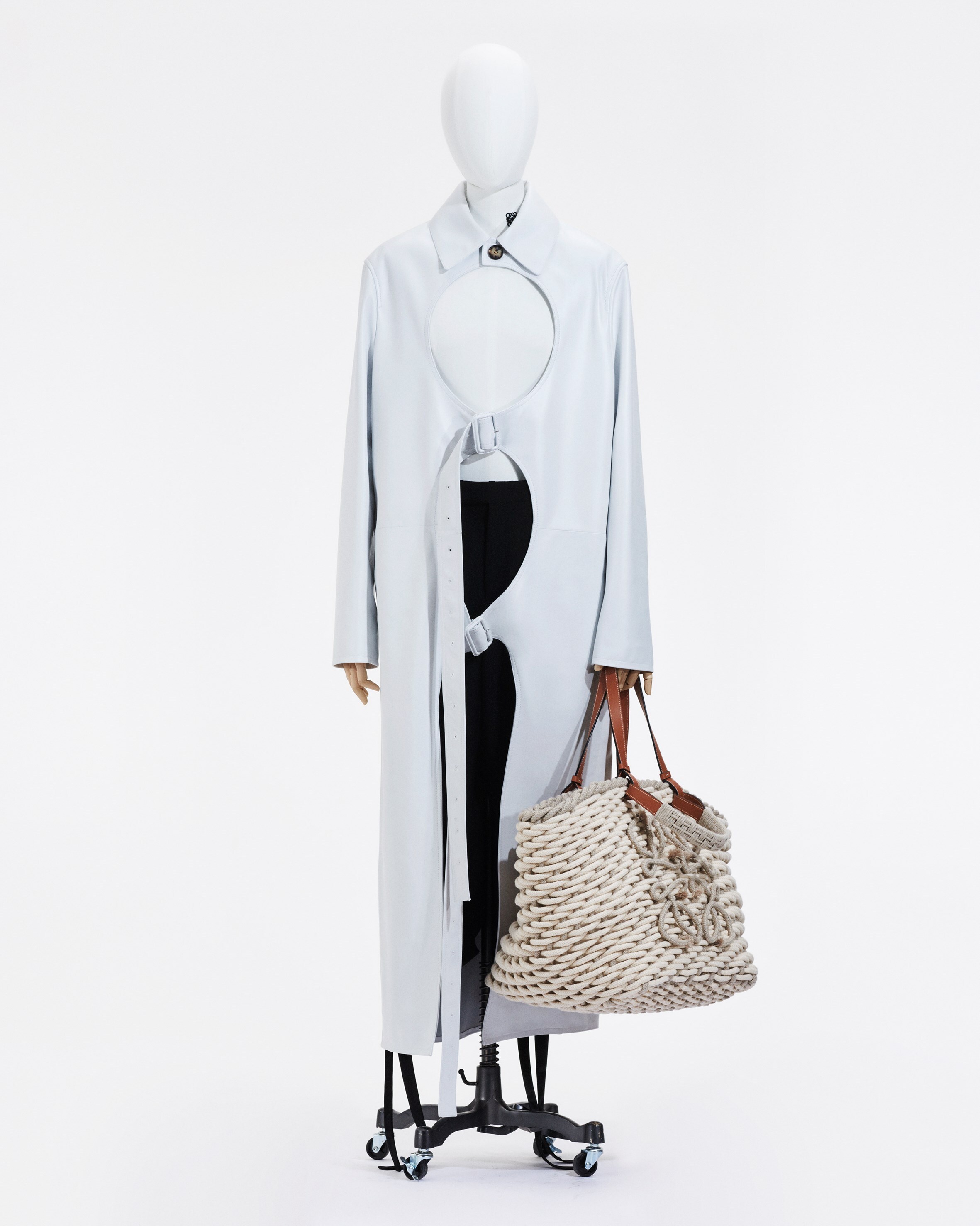 LOEWE SS21 Menswear 5 LOOK A