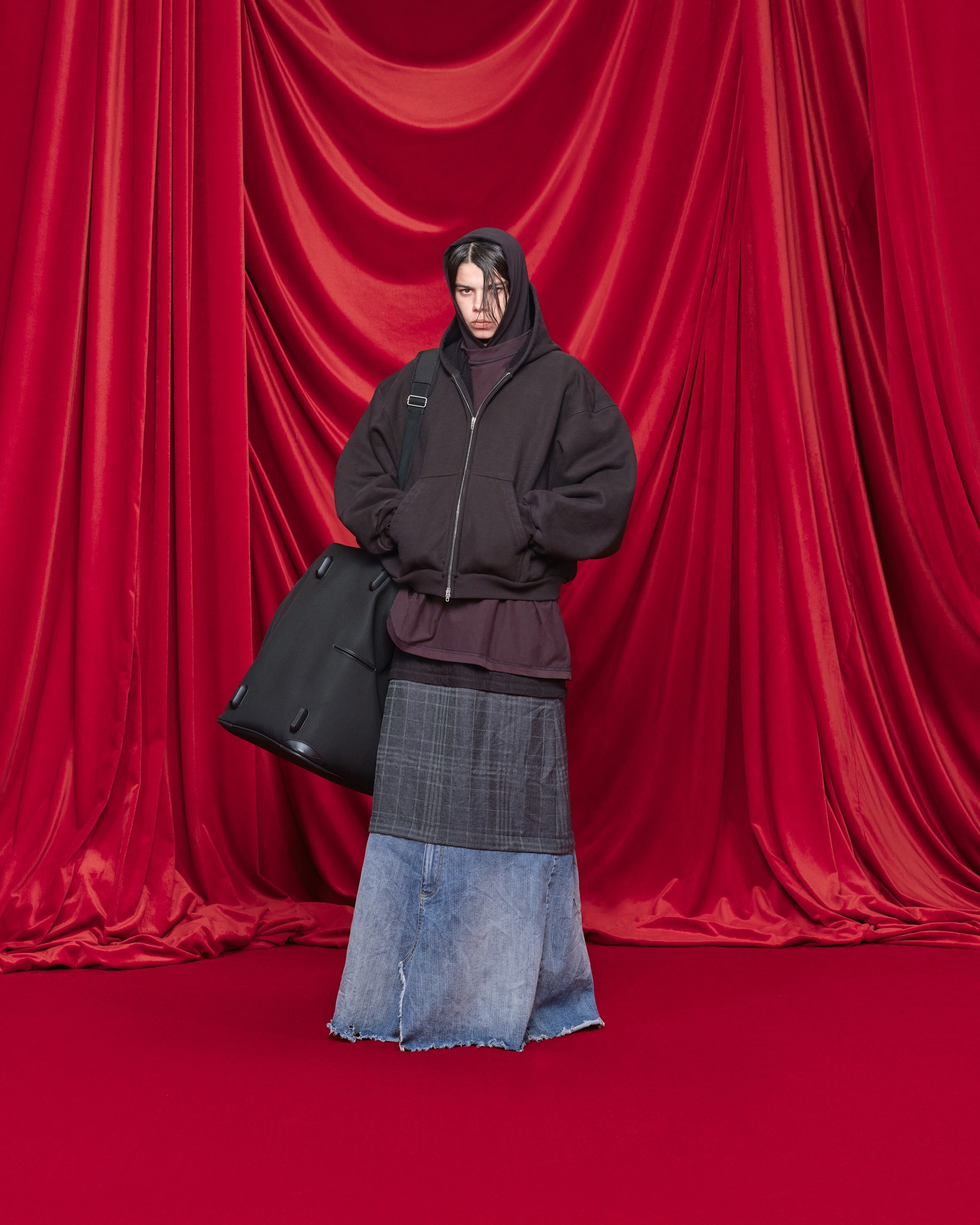 BALENCIAGA SUMMER 24 LOOK 39_NADYA