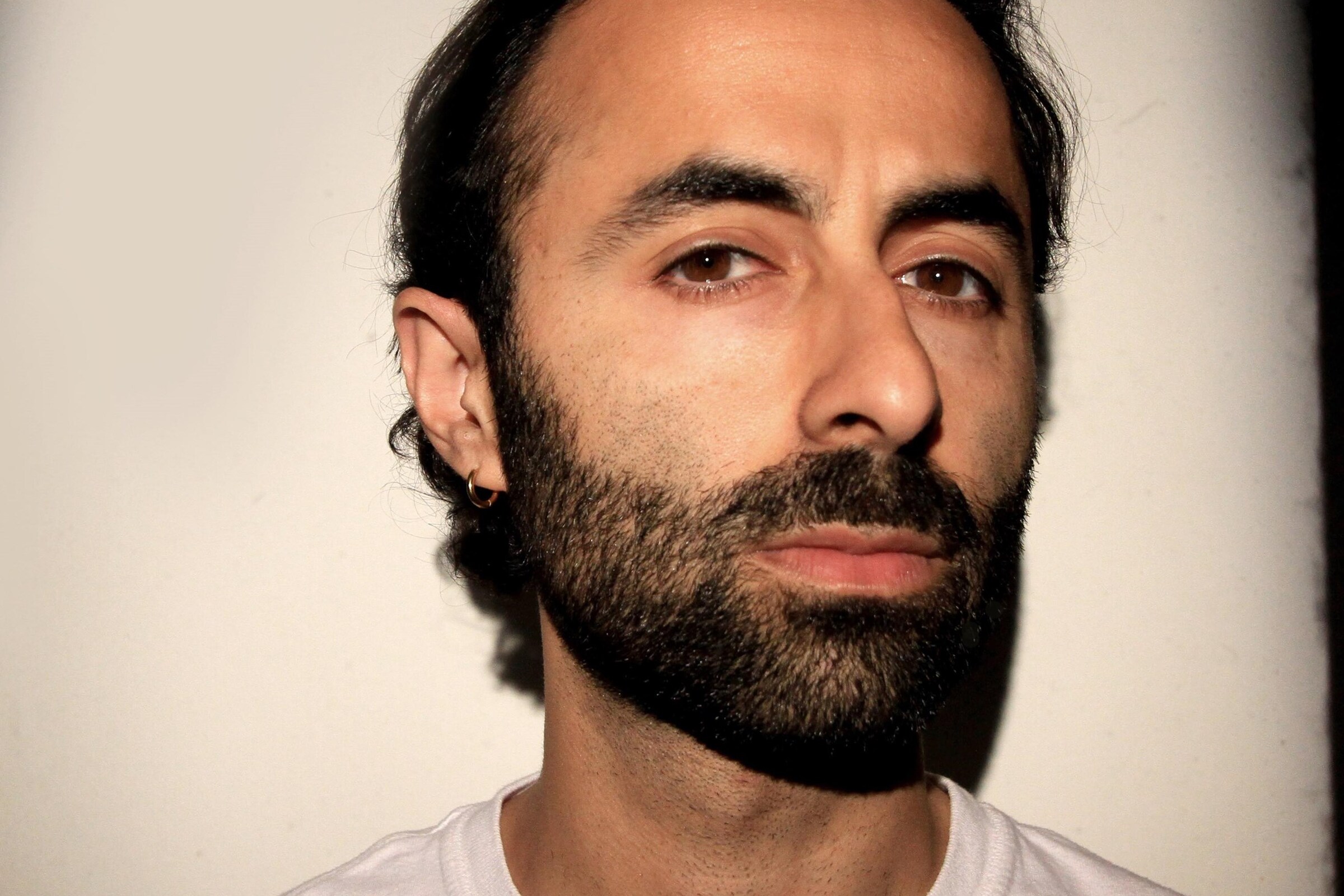 Navid Sinaki. 
