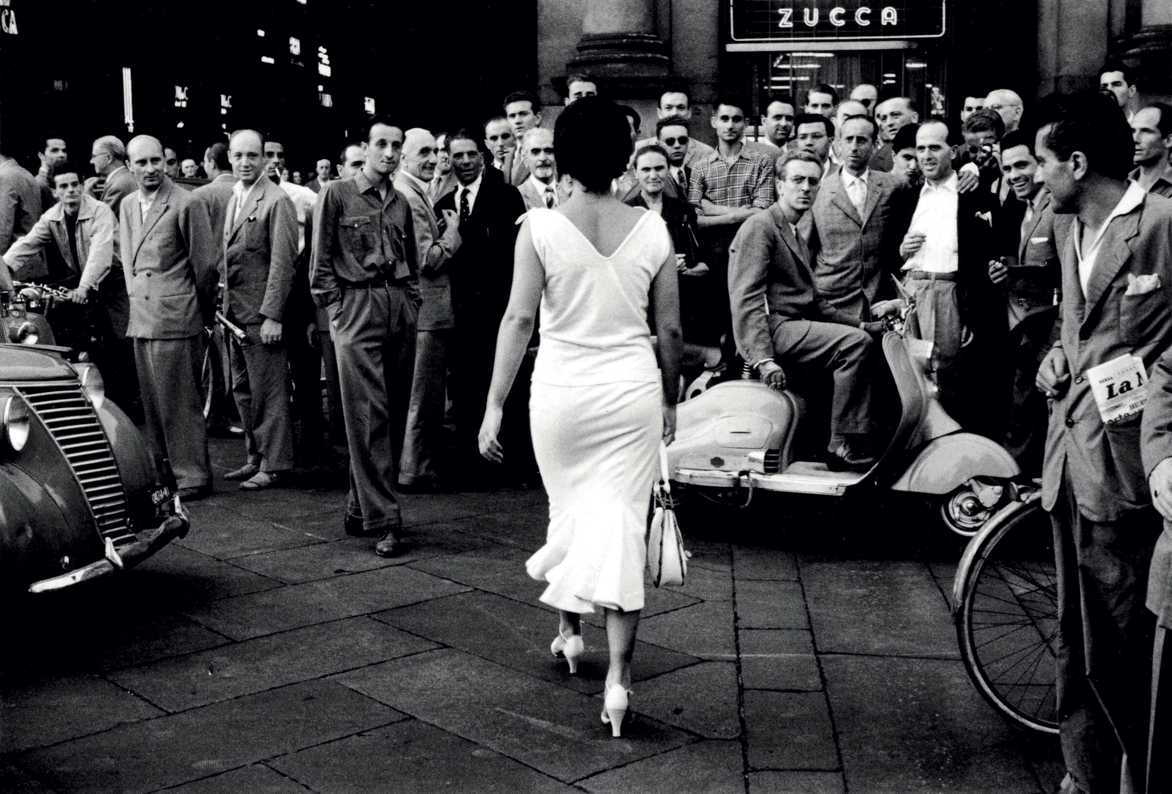 6_Mario-De-Biasi_Gli-Italiani-si-voltano_1954_copy