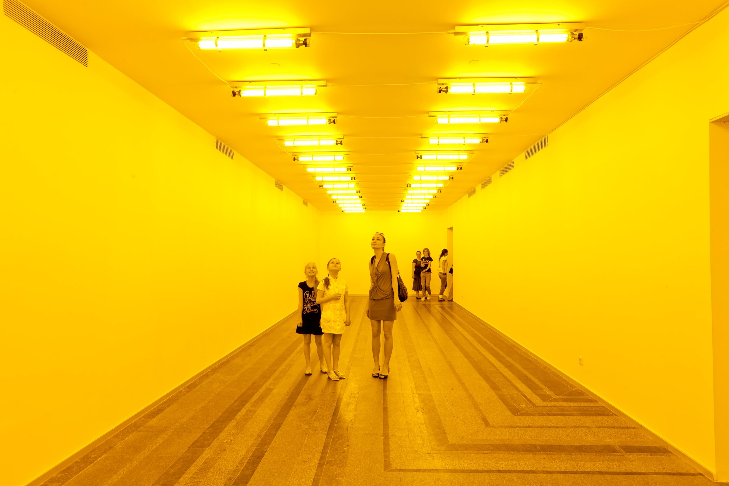 Room_for_one_colour_Kiev_Baranov_IMG_1425 