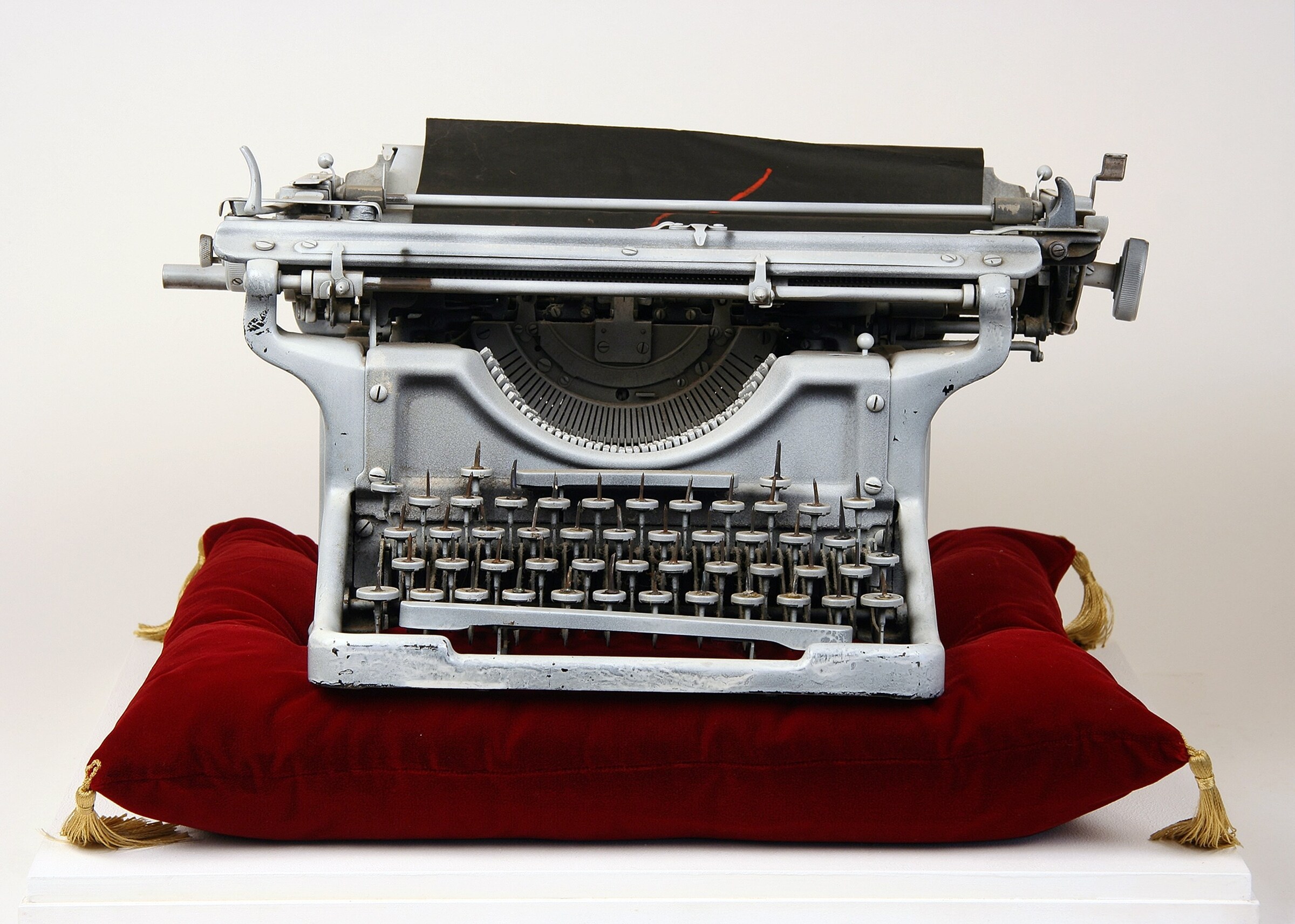 Conroy Maddox - Onanistic Typewriter I