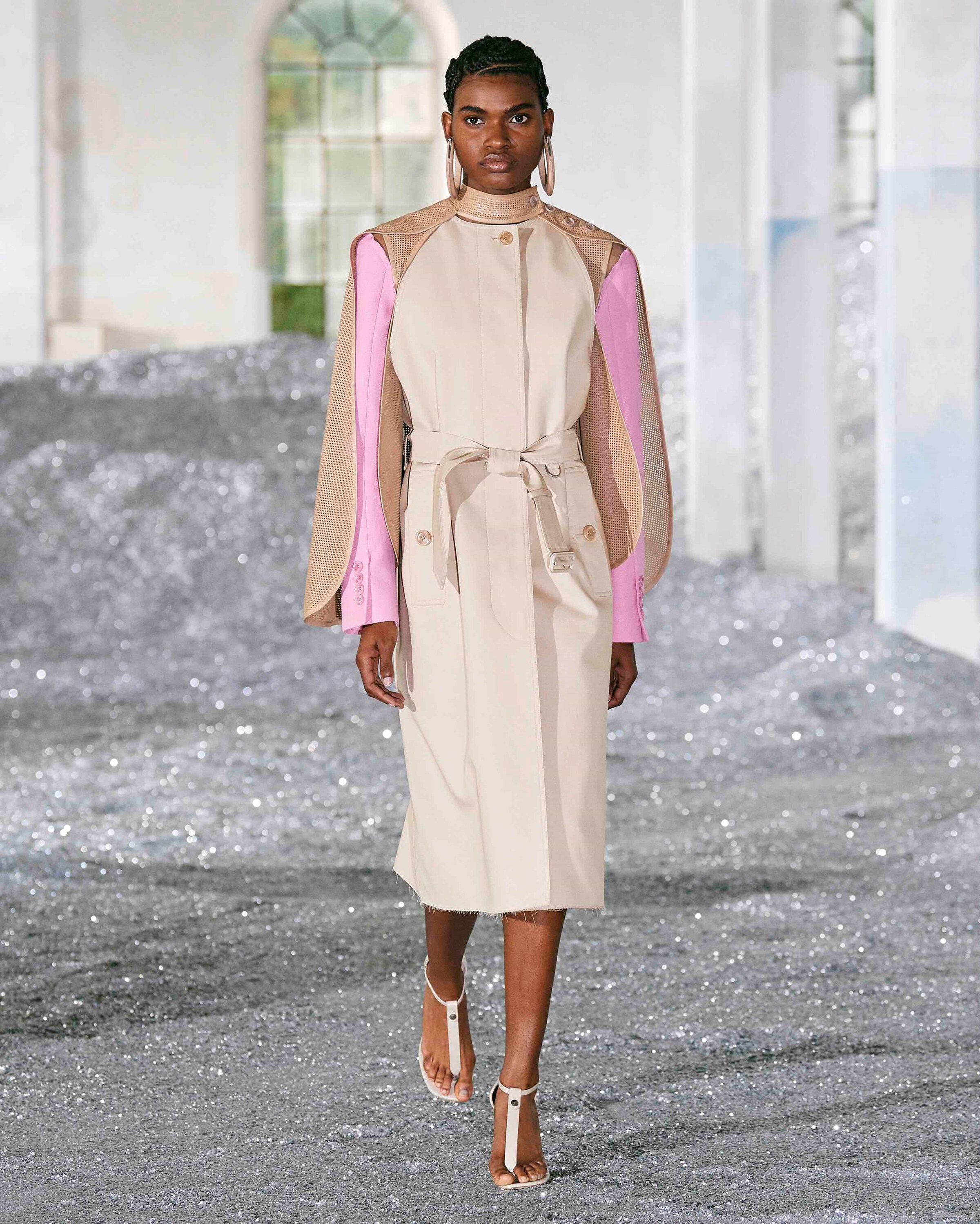 Burberry Spring_Summer 2022 Womenswear Presentatio
