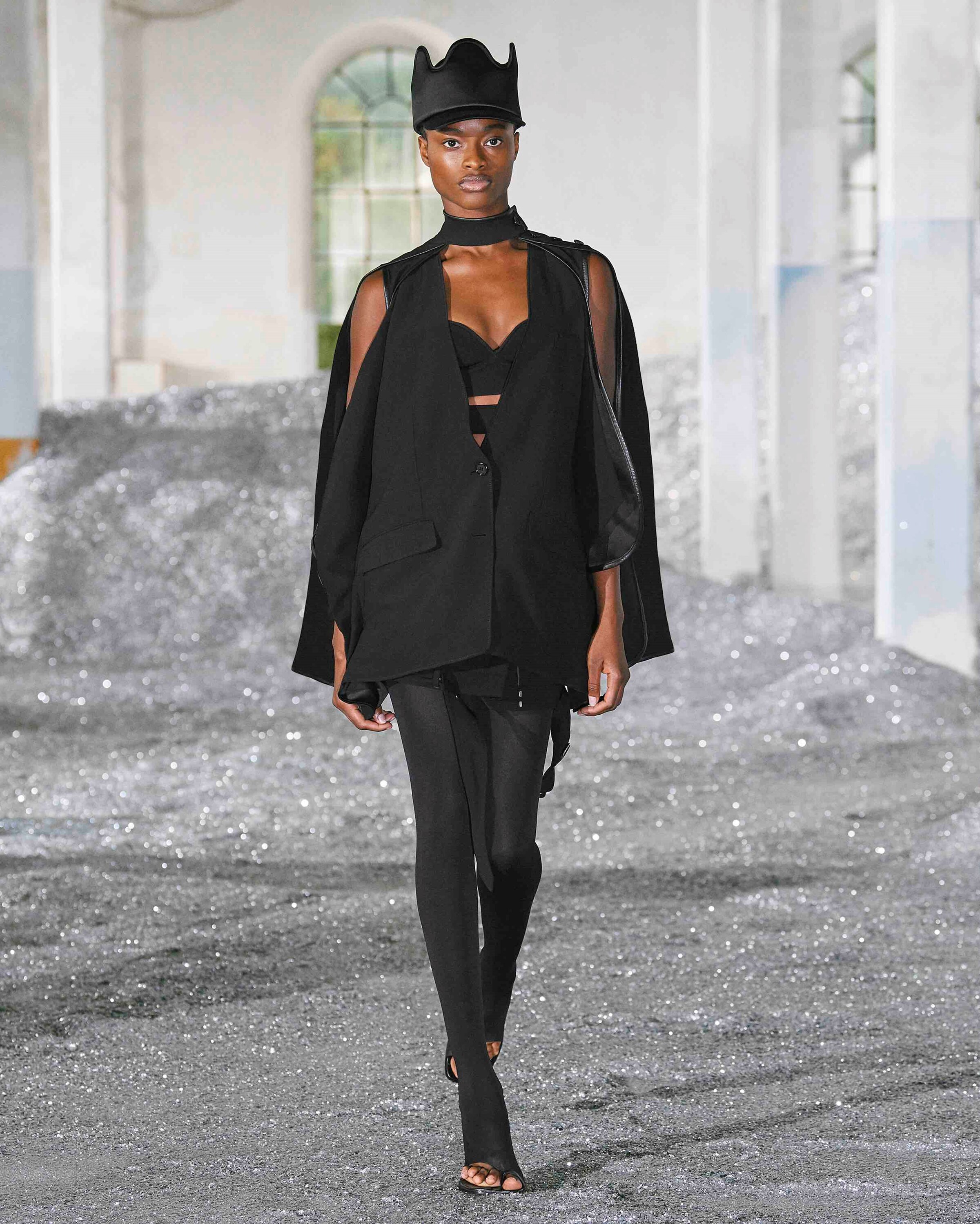 Burberry Spring_Summer 2022 Womenswear Presentatio