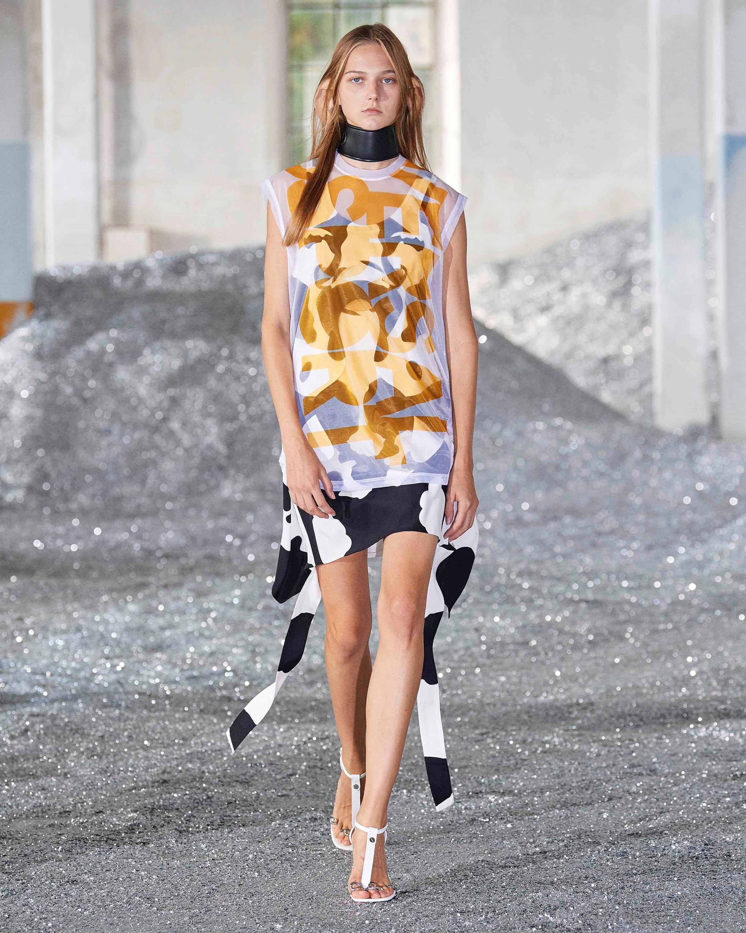 Burberry Spring_Summer 2022 Womenswear Presentatio