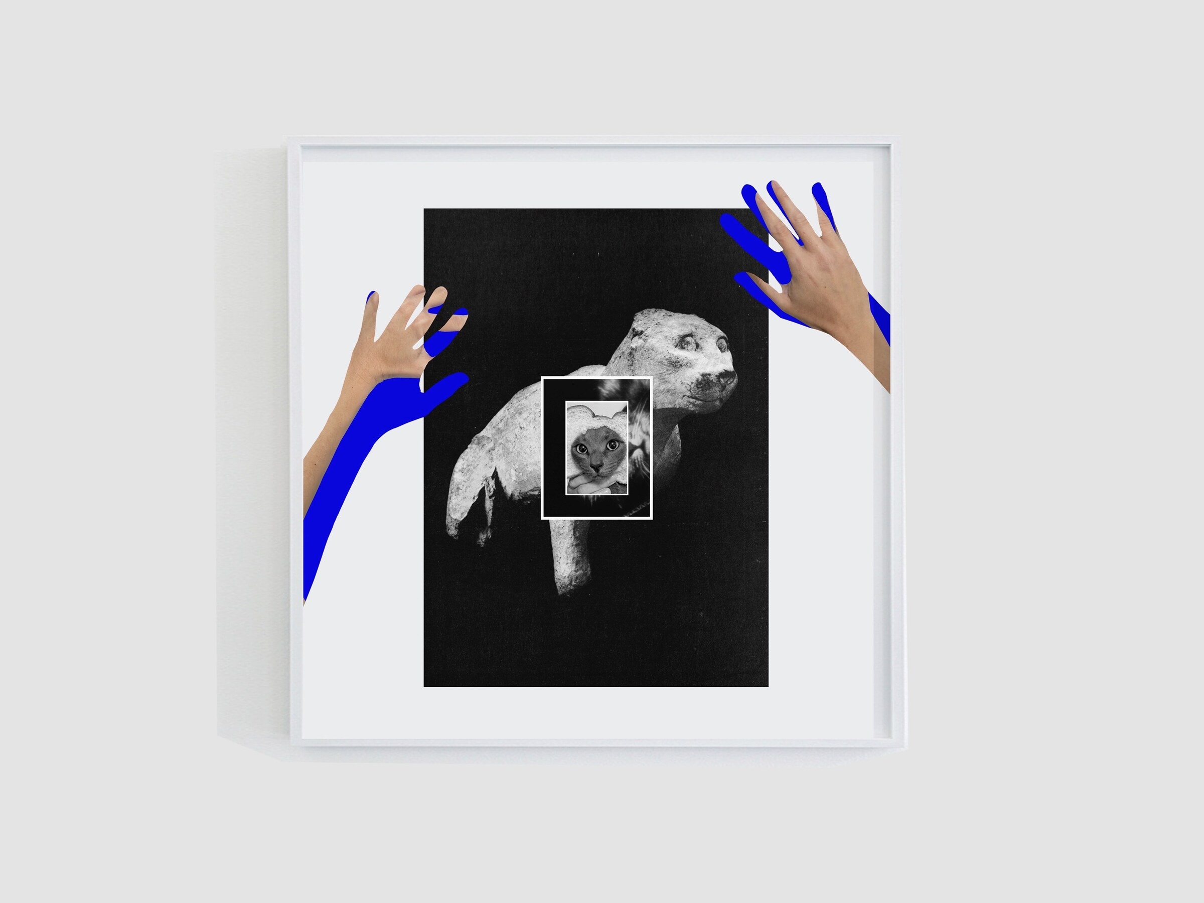 09_Mock_up_panel_hands_cats