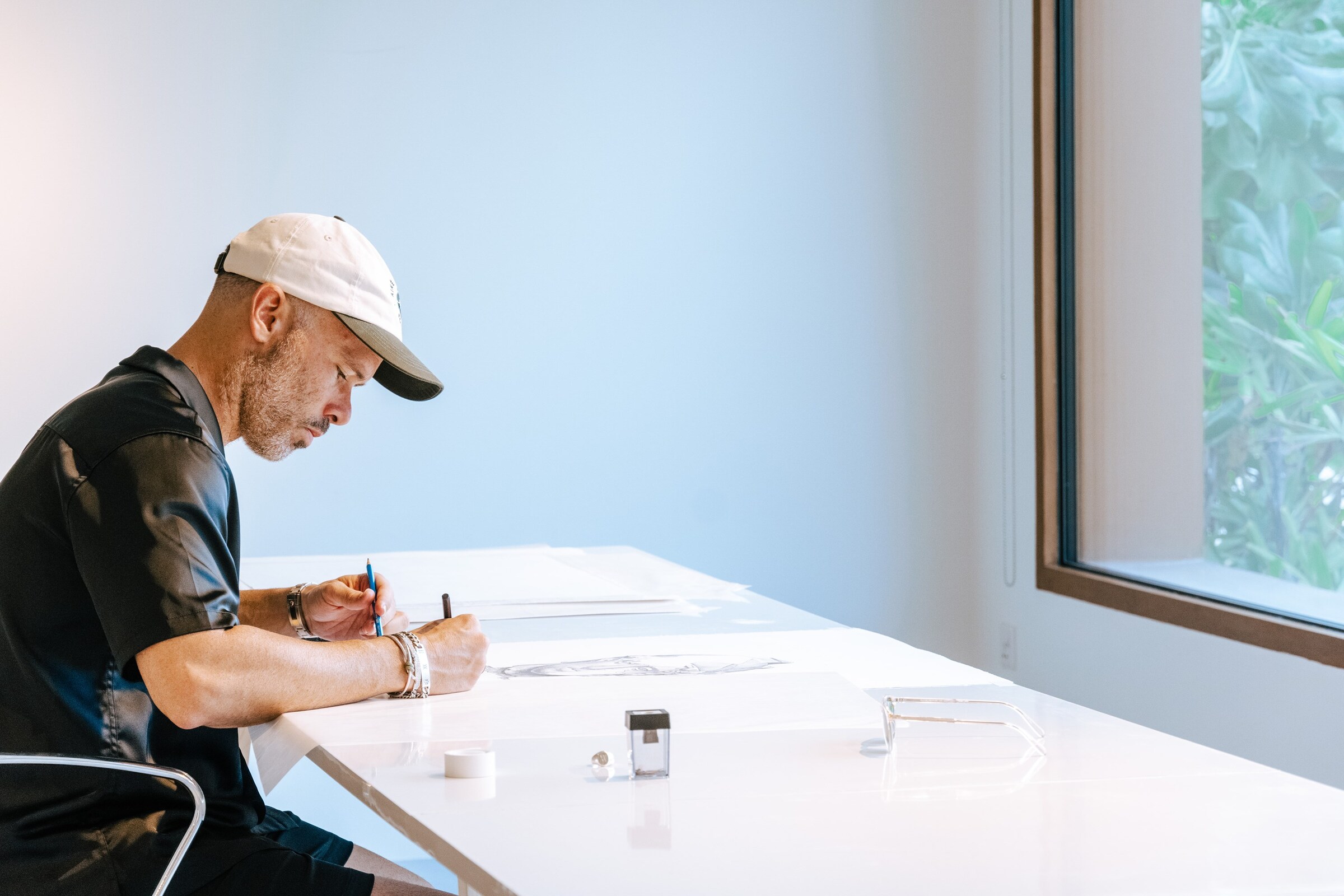 Daniel Arsham at desk - Fari Art Atelier (6)