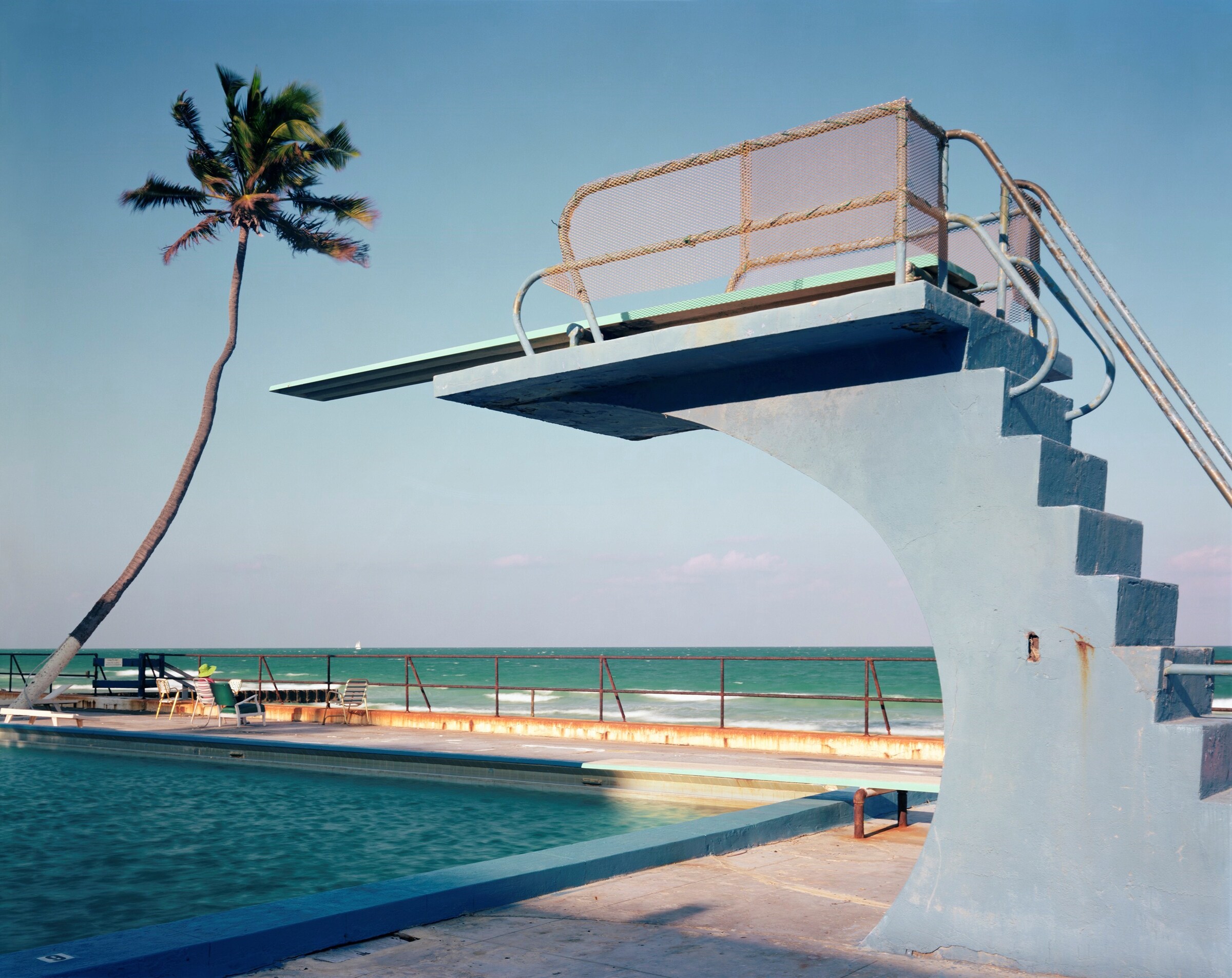 Between the Dog and the Wolf by Joel Meyerowitz