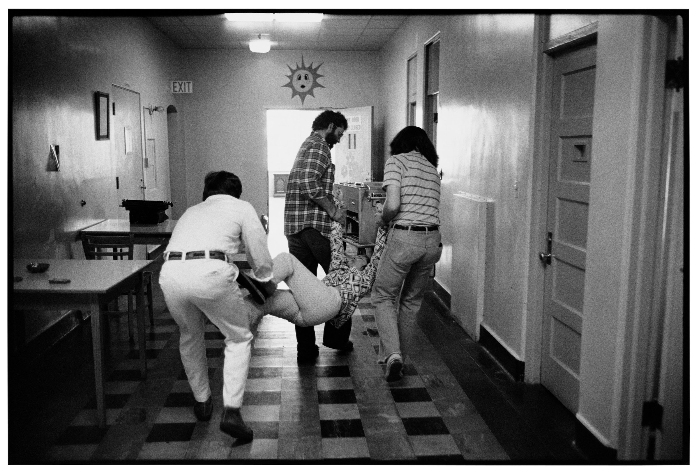 Ward 81: Voices by Mary Ellen Mark