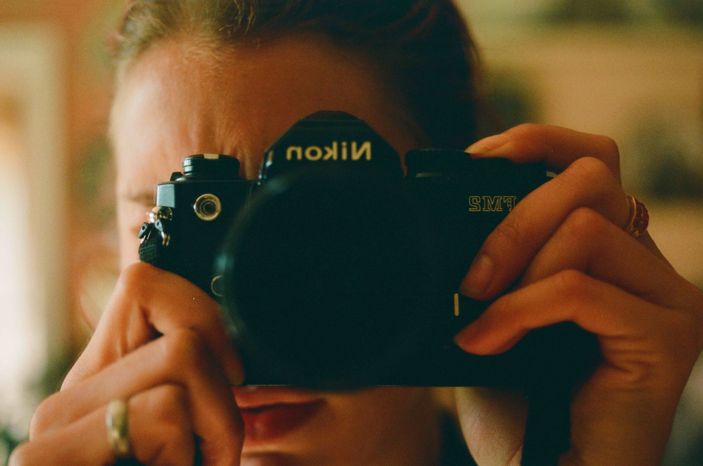 Vinca Petersen, Self Portrait Nikon, 1999. Copyrig