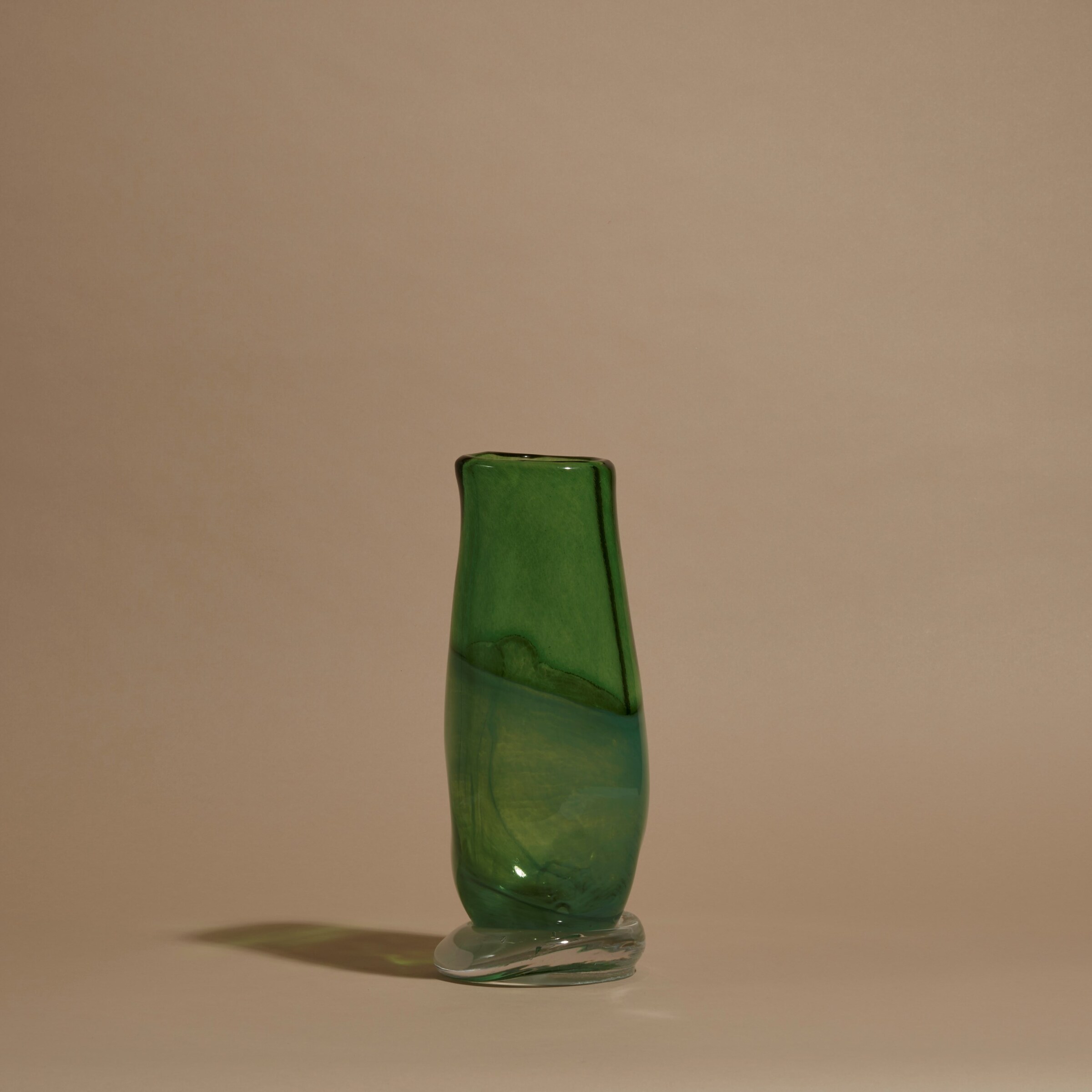 Leo Kaspar, Sharrah green vase