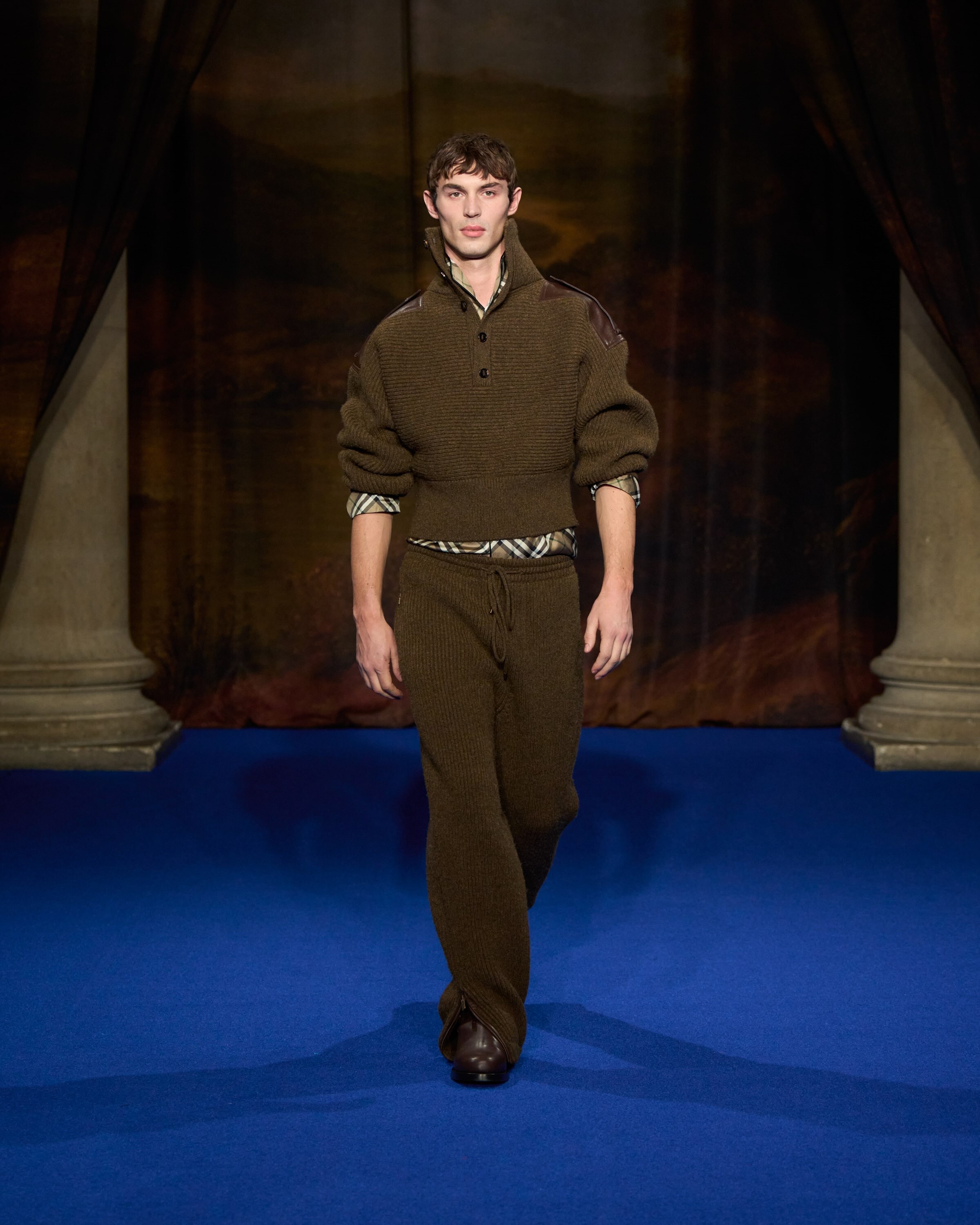 Burberry Winter 2025 Show - Look 6