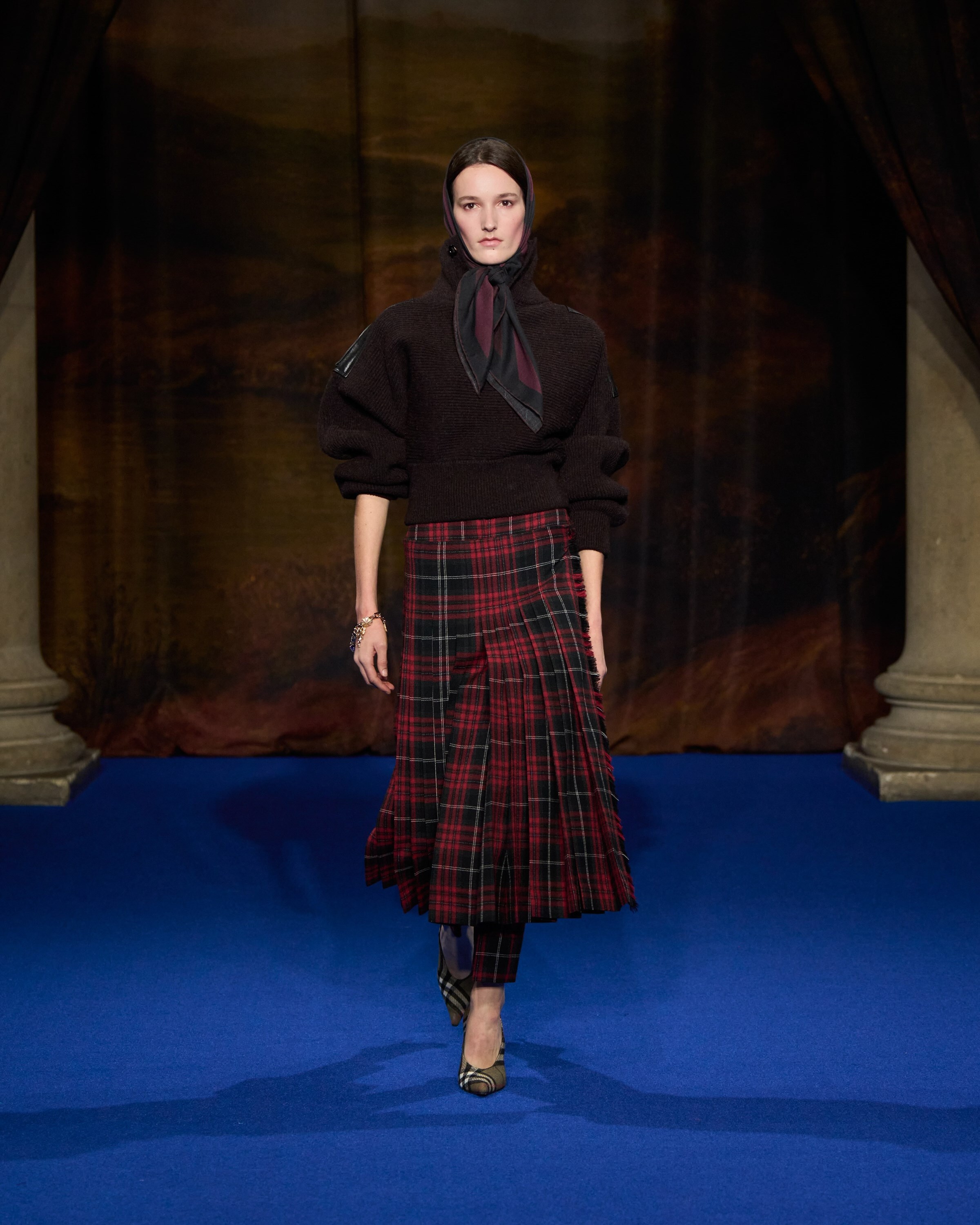 Burberry Winter 2025 Show - Look 9