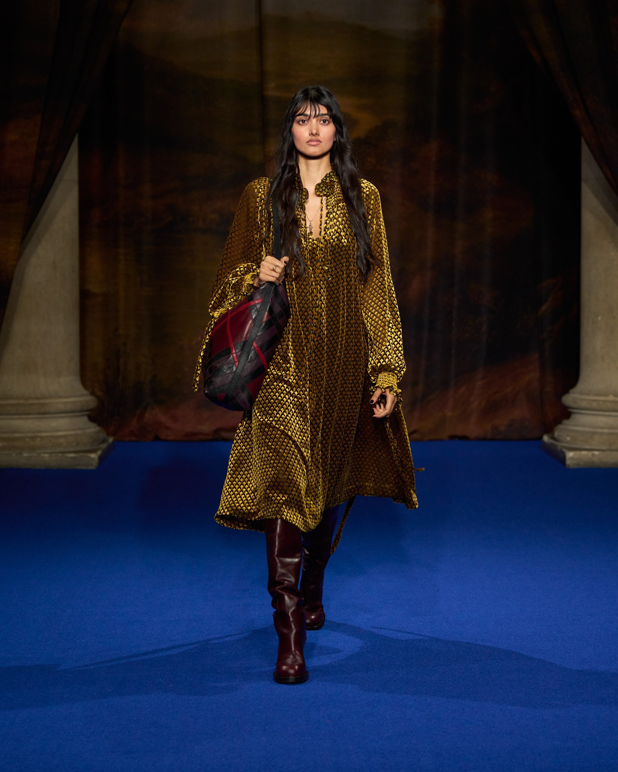 Burberry Winter 2025 Show - Look 30
